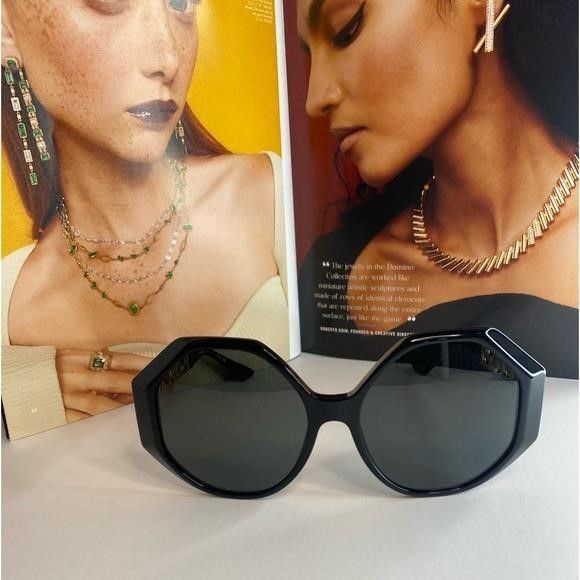 Versace NEW VERSACE VE4395 GB1/87 SUNGLASSES VE 4395","description Size ONE SIZE - 6 Thumbnail