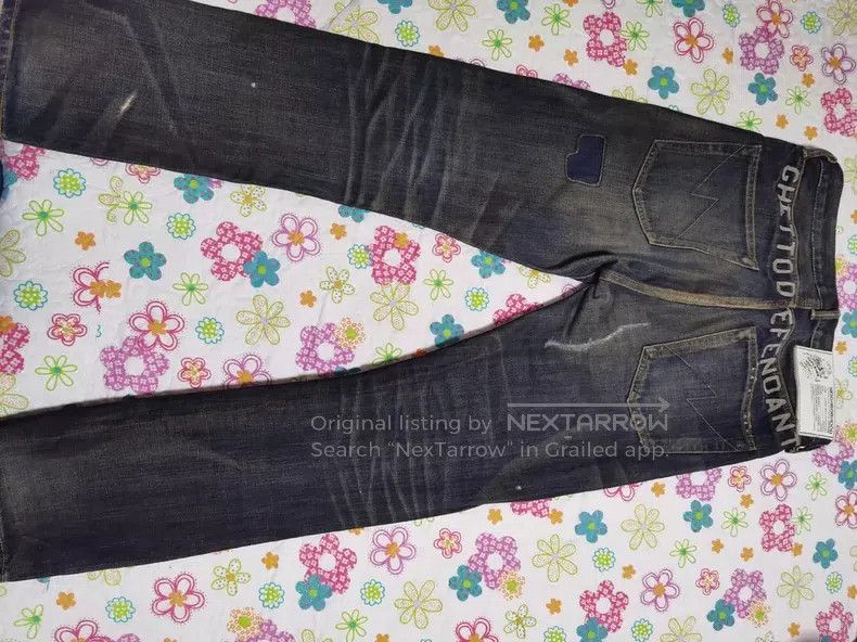 Neighborhood Neighborhood size S Jeans Size US 27 - 2 Thumbnail