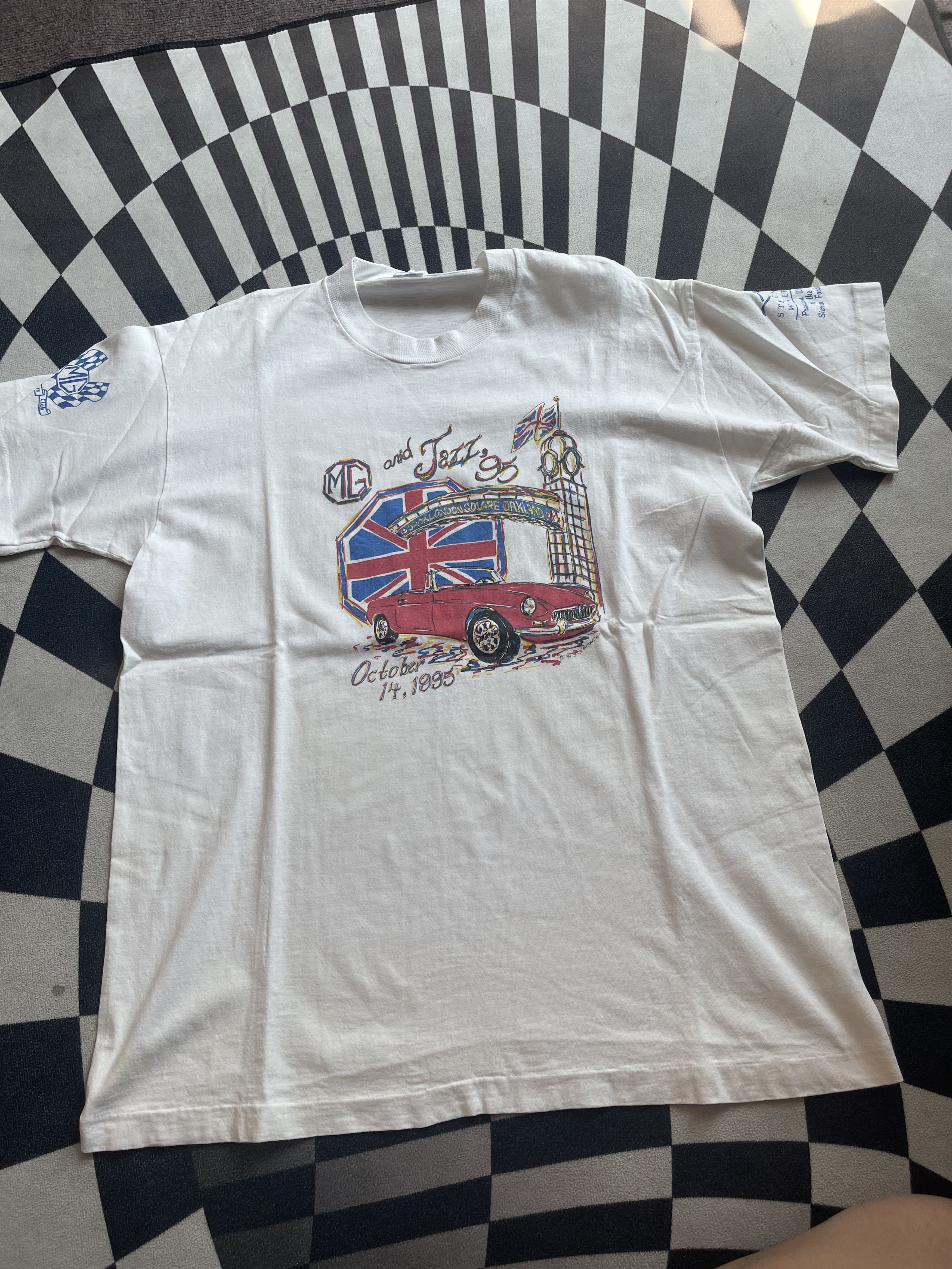 Vintage Vintage 1995 MG and Jazz Jack London Square Oakland T-Shirt Size US XL / EU 56 / 4 - 2 Thumbnail