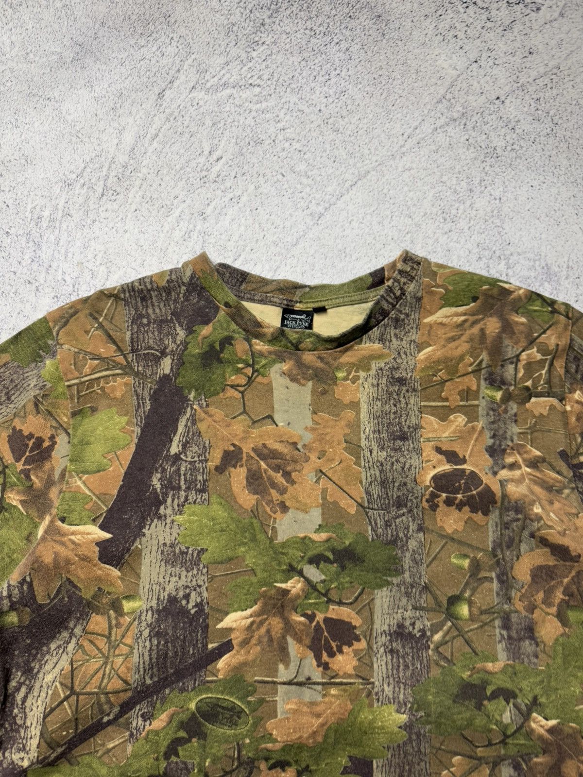 Realtree Crazy Vintage Y2K Realtree Camo T-shirt Carhartt Style Size US XL / EU 56 / 4 - 8 Thumbnail