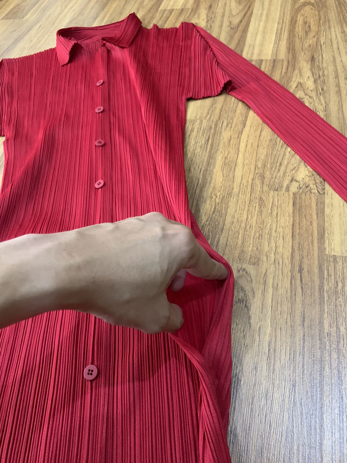 Issey Miyake LIKE NEW VTG ISSEY MIYAKE PLEATED PLEATS BUTTON UP SHIRT TOP Size M / US 6-8 / IT 42-44 - 5 Thumbnail