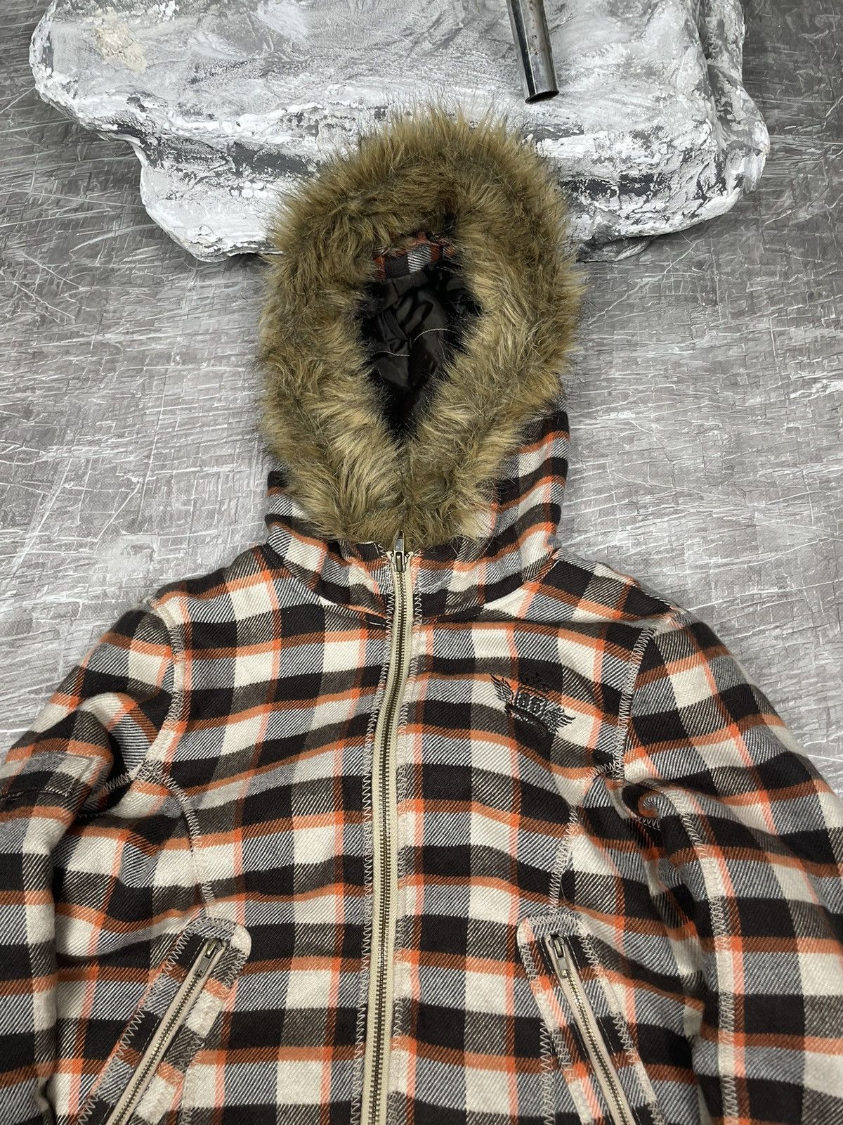 If Six Was Nine × Japanese Brand × Le Grande Bleu (L.G.B.) 2000s Vintage Y2K Fur Cropped Bomber Jacket Size US S / EU 44-46 / 1 - 4 Thumbnail