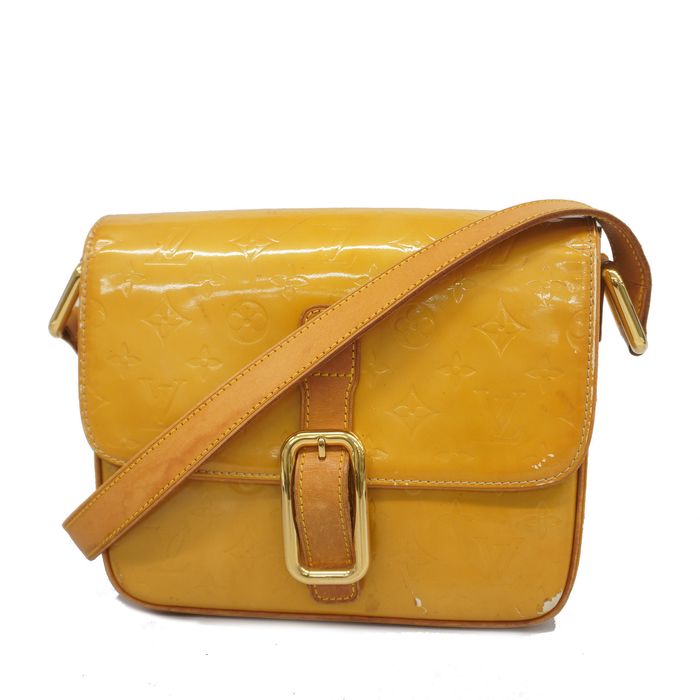 Louis Vuitton Monogram Street Style Plain Leather Crossbody Bag Logo  (M21890)