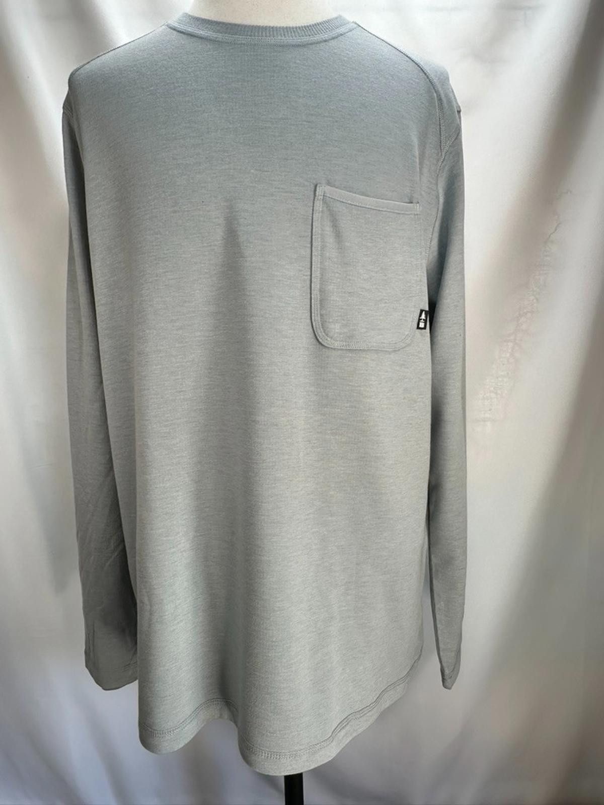 Bass Bass Outdoor Long Sleeve Utili-Tee Pocketed Gray Men's XL Size US XL / EU 56 / 4 - 1 Thumbnail