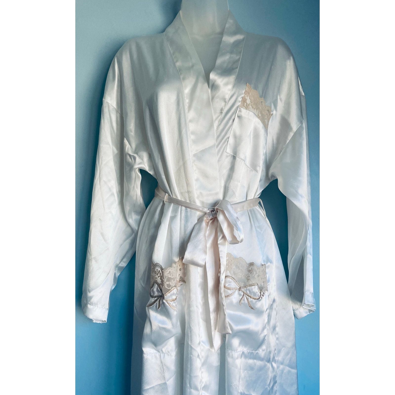 Victoria's Secret Vintage Gold Label Victoria's Secret Robe White Lace Small Size ONE SIZE - 2 Thumbnail