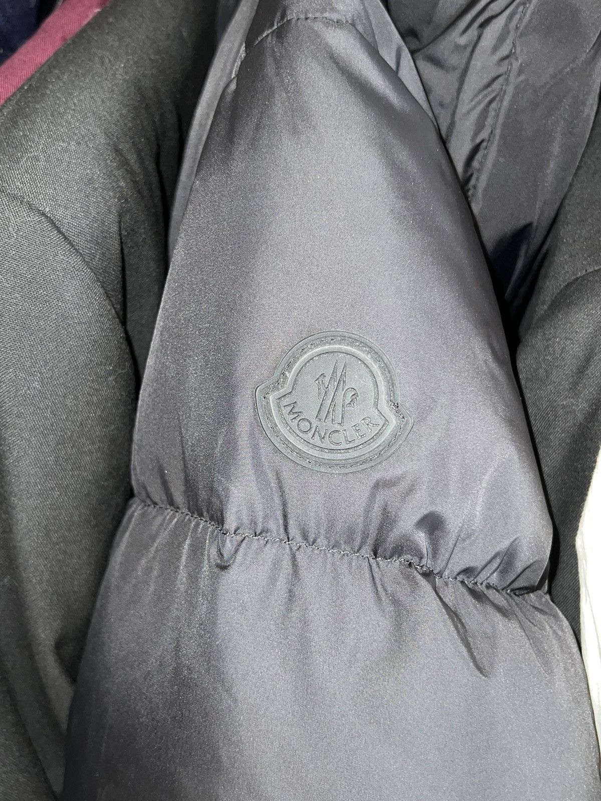 Moncler Moncler Men's Montcla Logo-Hood Puffer Jacket Size US L / EU 52-54 / 3 - 6 Thumbnail