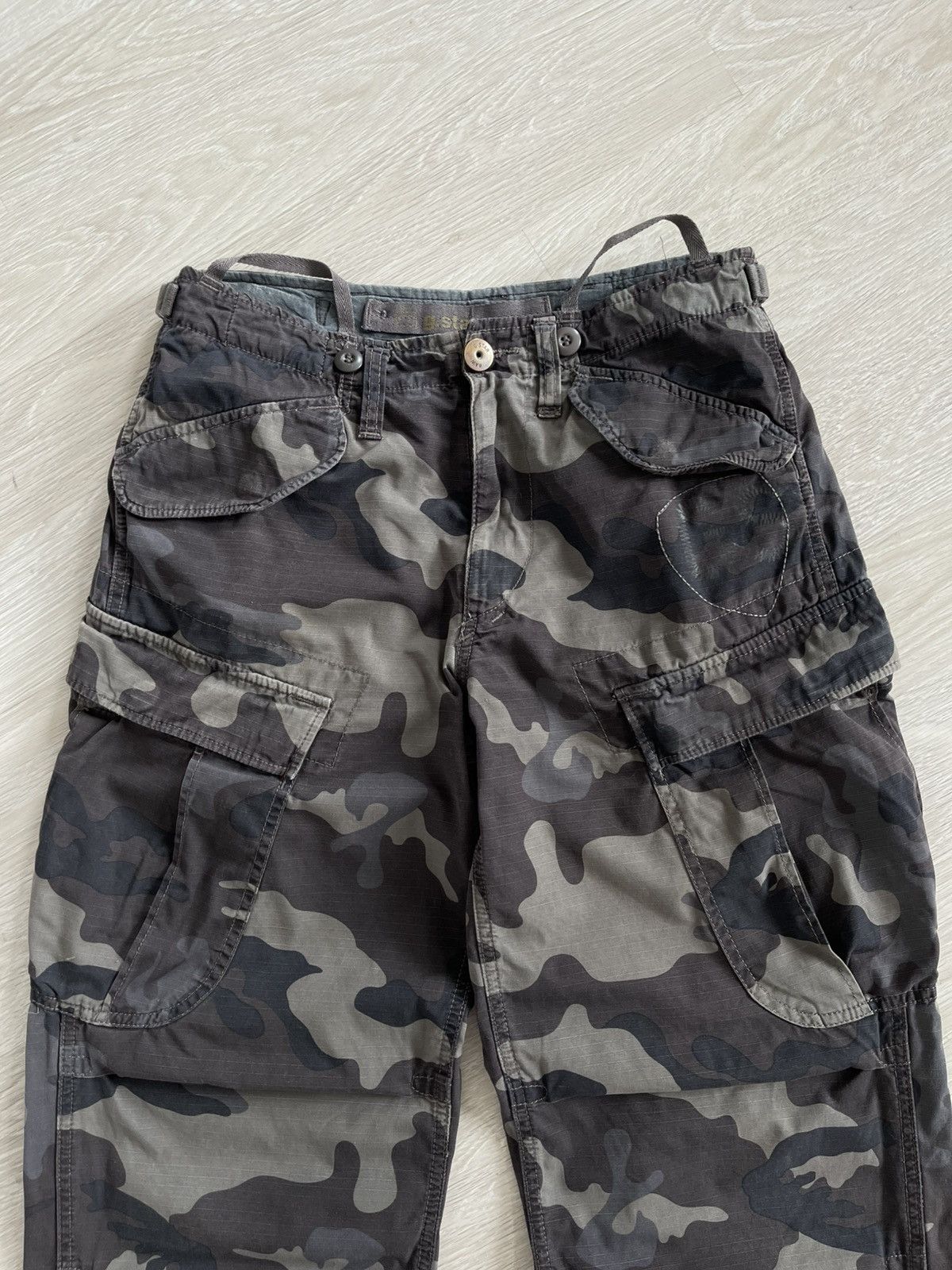 G-Star G Star Raw Military Camo Baggy Distressed Cargo Pants Size US 30 / EU 46 - 2 Thumbnail