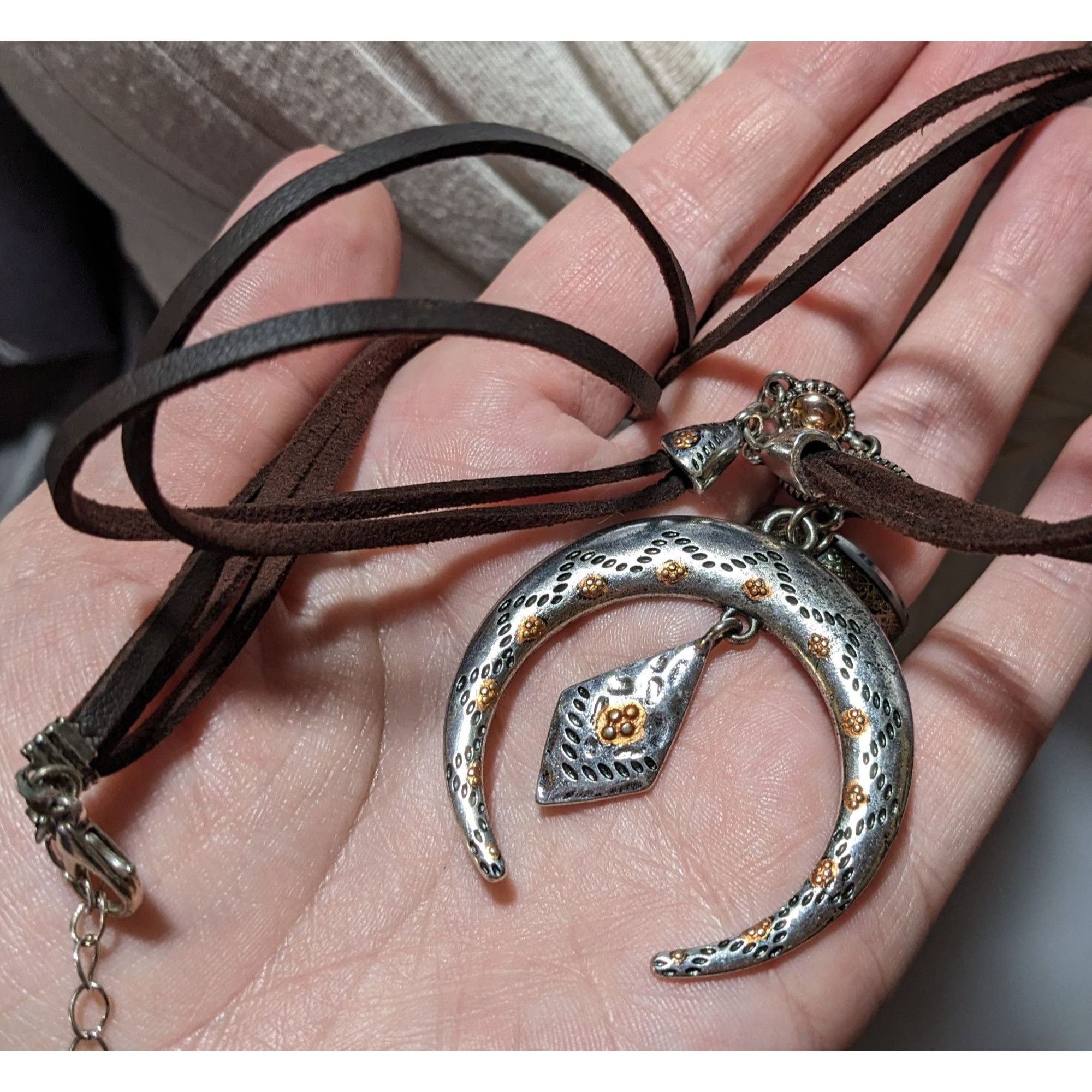Other Southwestern Style Metallic Moon Pendant Necklace Size ONE SIZE - 6 Thumbnail