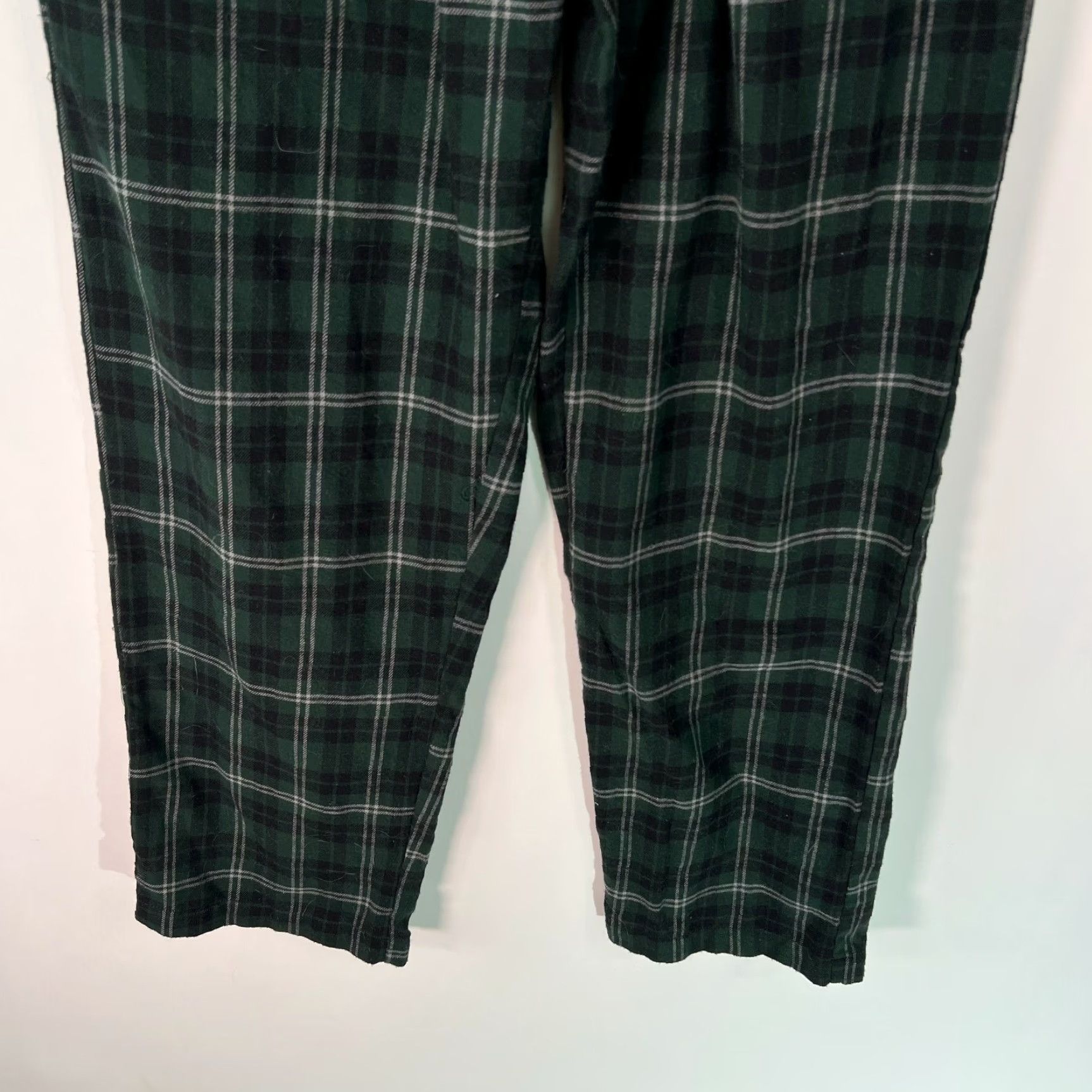 Vintage VINTAGE NBA By Sideline Apparel Mens Milwaukee Bucks Plaid Green Pajama Pants Size Small Size US 29 - 7 Thumbnail