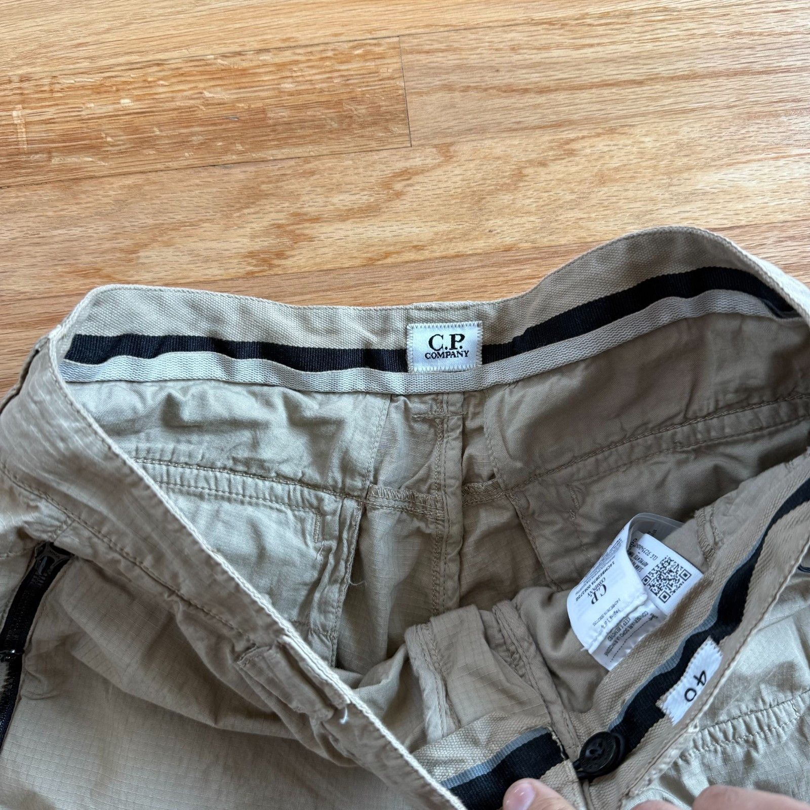 C.P. Company C.P. Company Rip Stop Beige Garment-Dyed Utility Shorts Size US 31 - 8 Thumbnail