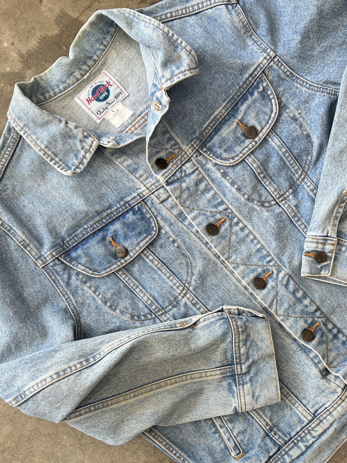 Hard Rock Cafe × Vintage Vintage Hard Rock Cafe 90s Vintage Denim Button Jacket Large Size US L / EU 52-54 / 3 - 4 Thumbnail