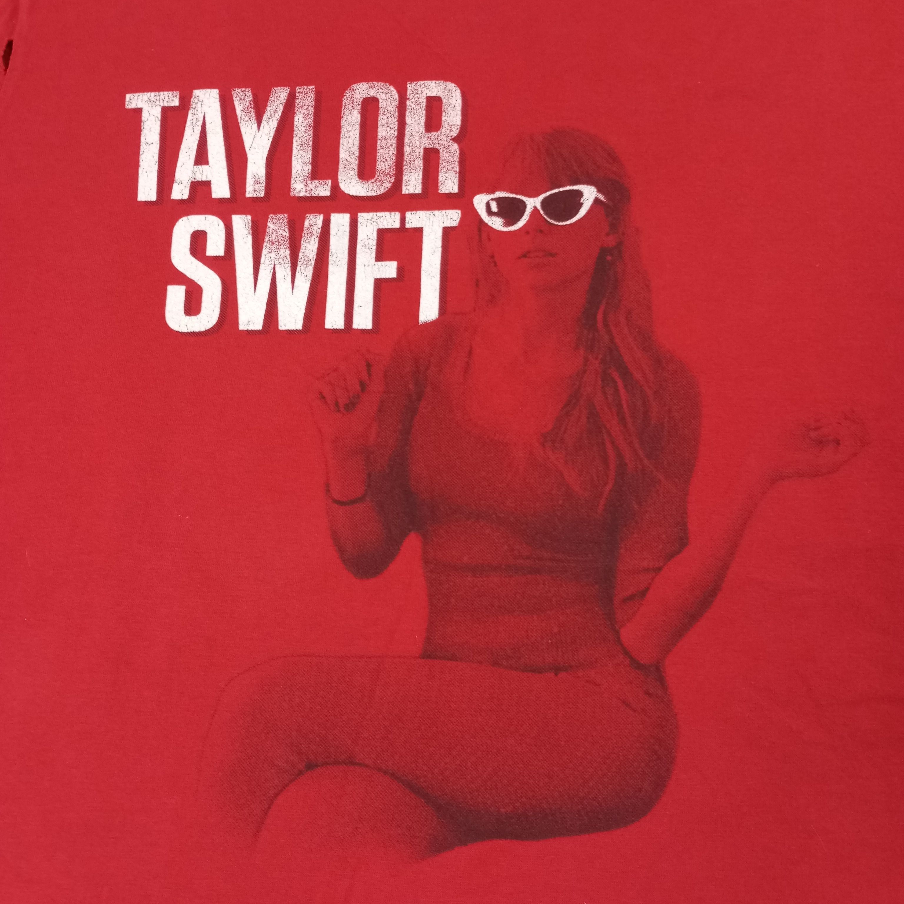 Band Tees Taylor Swift Singer Music Tshirt c249n3 Size US M / EU 48-50 / 2 - 2 Thumbnail