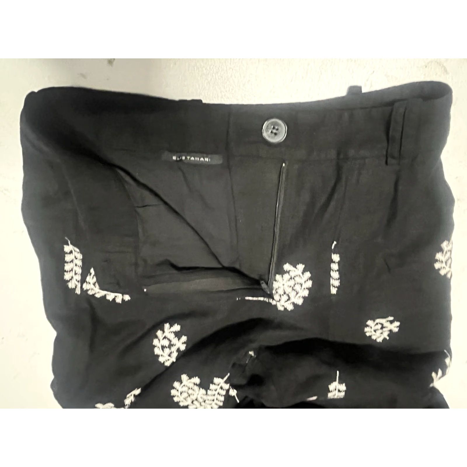 Elie Tahari ELIE TAHARI WOMENS PANTS Floral Embroidered Wide-Leg Linen Blend Size 30 Black Cropped Pockets Easy Care Regular 30 in Waist Vintage No Size 30" / US 8 / IT 44 - 6 Thumbnail