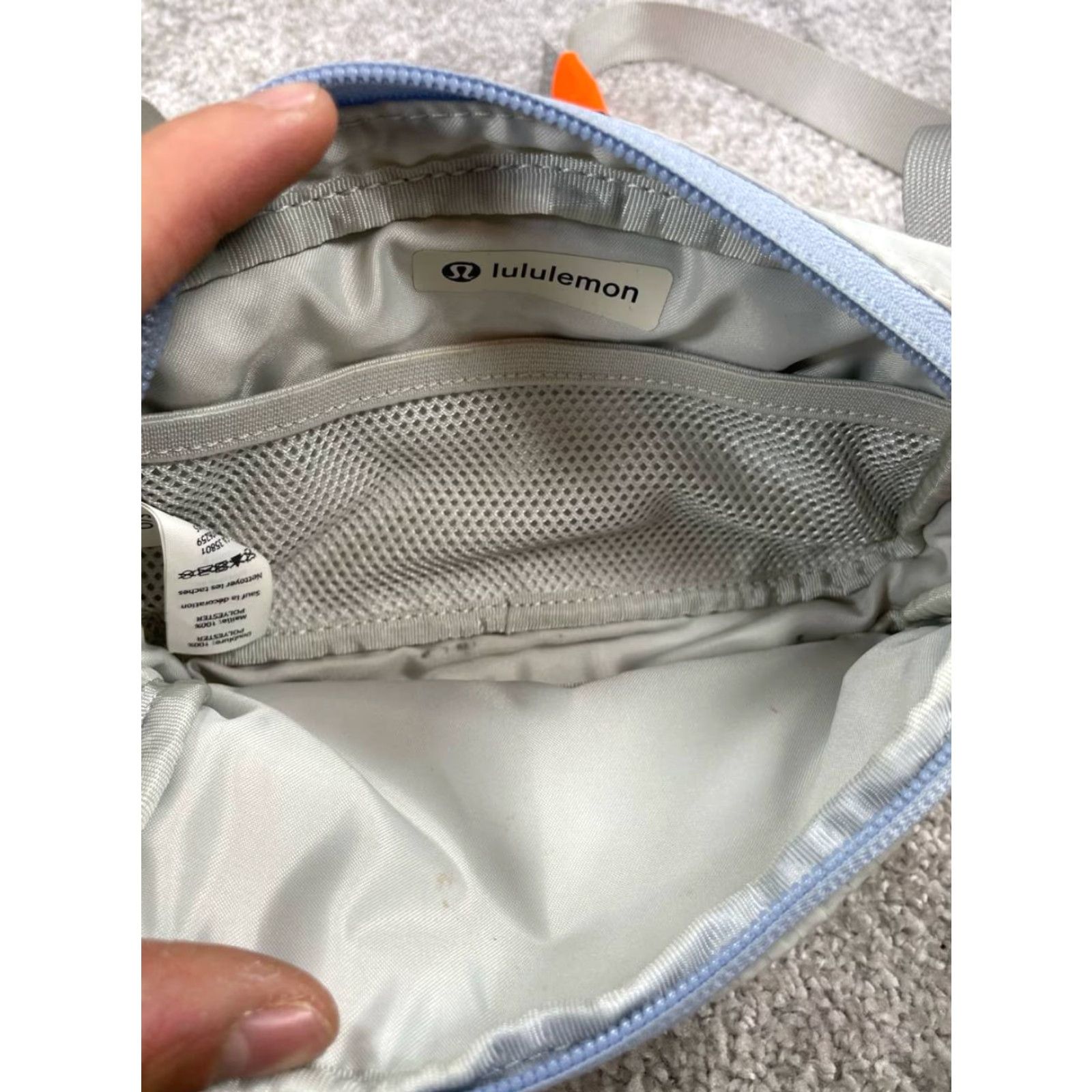 Lululemon Lululemon Bag Womens OS Mini Silver Nylon Zip Inner Pocket Adjustable Belt Bag Size ONE SIZE - 6 Thumbnail