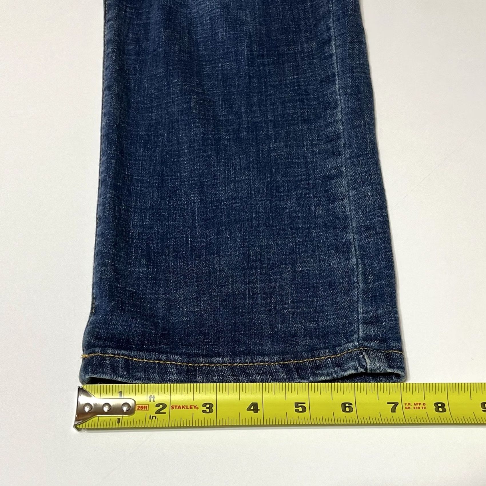 Lucky Brand Lucky Brand Jeans Mens 30x30 Blue Denim 221 Straight Dark Wash 5-Pocket Regular Rise Mid-Waist Vintage No N/A Size US 30 / EU 46 - 7 Thumbnail