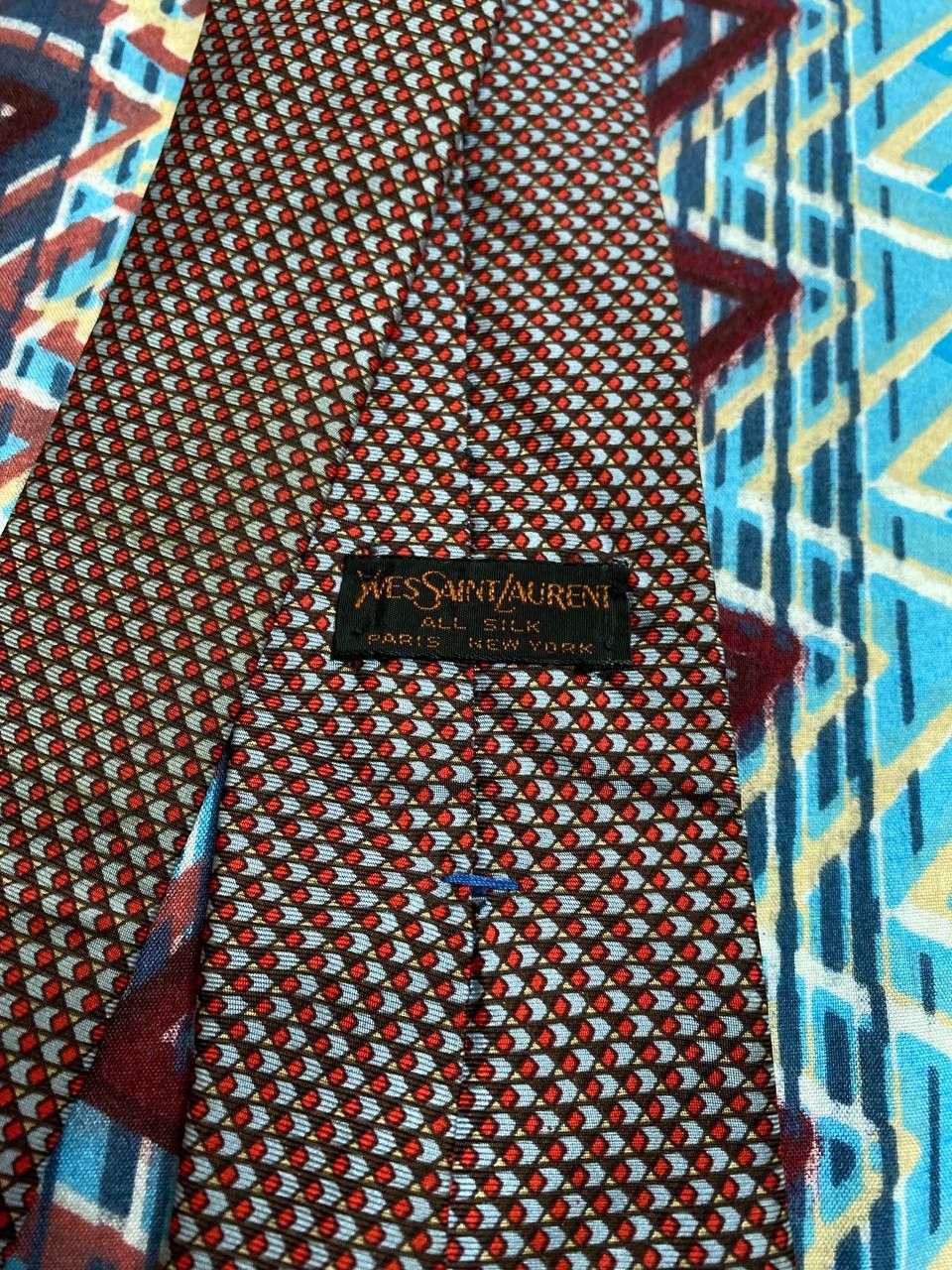 Yves Saint Laurent YVES SAINT LAUREN Tie Pointed Print Casual Clasic Size ONE SIZE - 2 Thumbnail