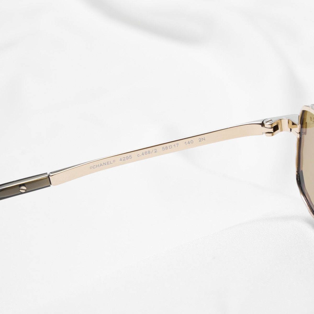Chanel CHANEL 0CH4295 C468/2 SUNGLASSES Size ONE SIZE - 4 Thumbnail