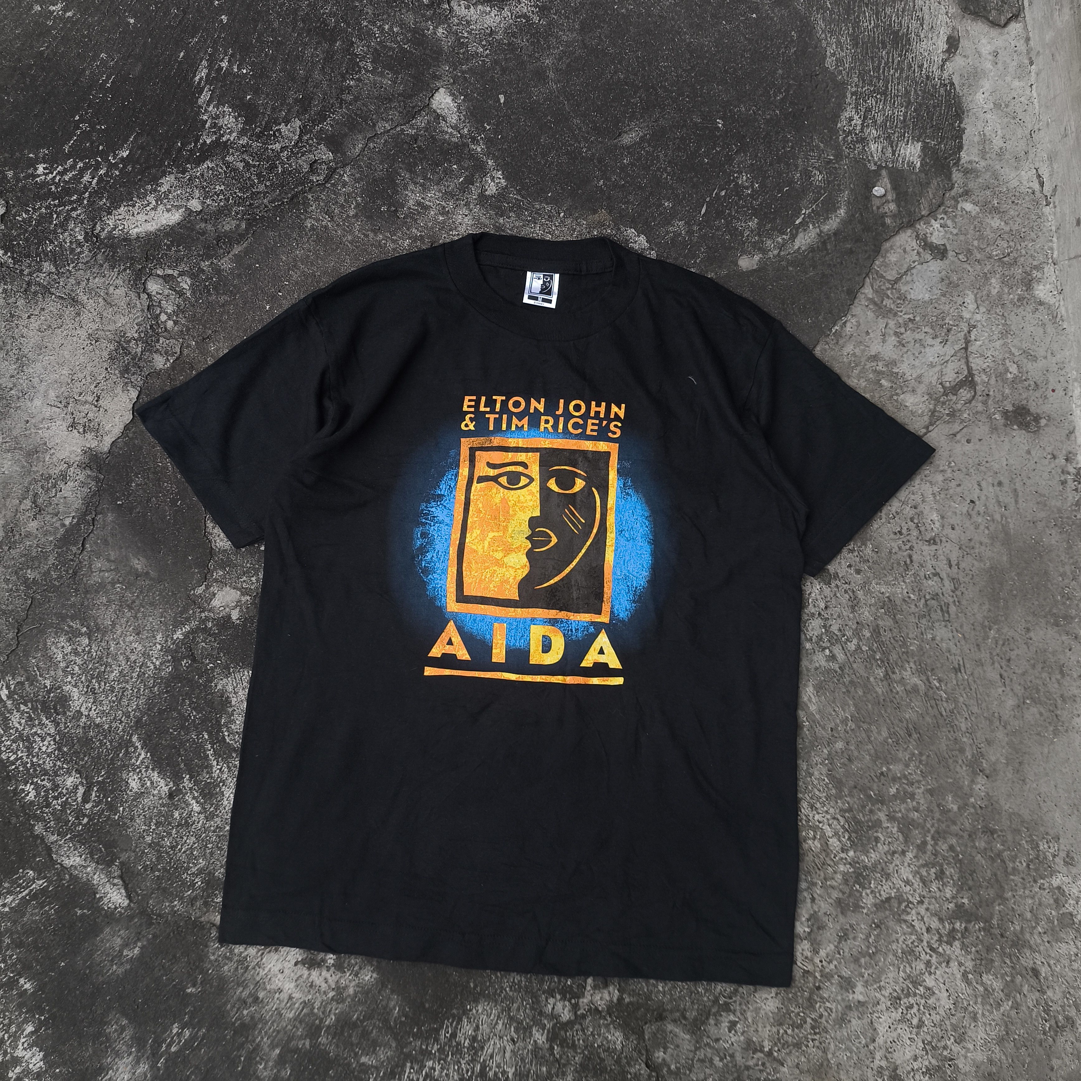 Band Tees Elton John AIDA tee tshirt disney Size US M / EU 48-50 / 2 - 1 Thumbnail
