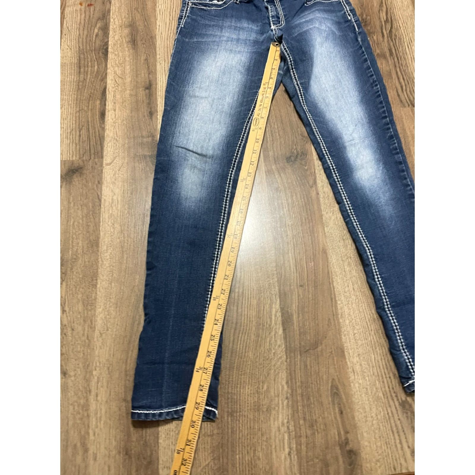 Vintage Maurices Jeans Woman's Size Small Blue Denim Skinny Pockets Regular Inseam 29.5in Size 28" / US 6 / IT 42 - 5 Thumbnail