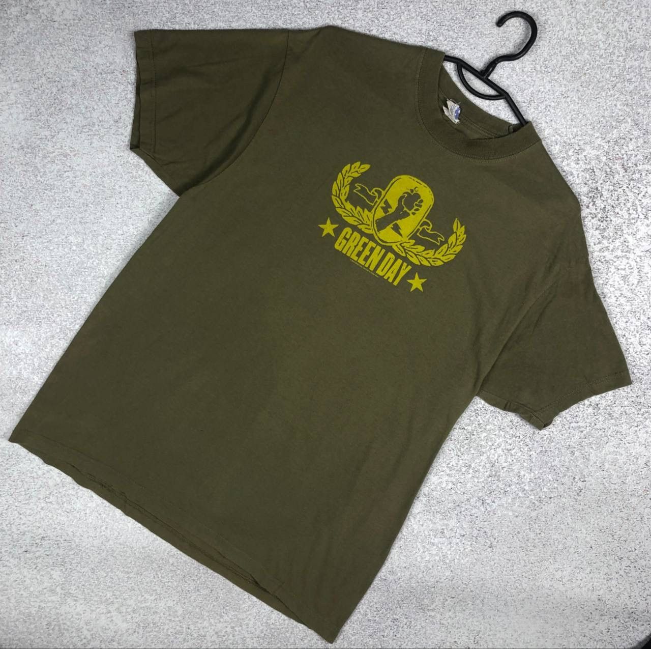 Band Tees Vintage Green Day 2004 American Idiot Band Tee Rock T-Shirt Size US L / EU 52-54 / 3 - 1 Thumbnail