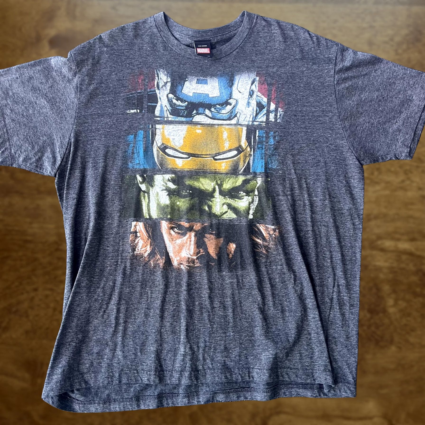 Vintage Marvel Avengers Shirt Mens XL Gray Captain America Iron Man Hulk Thor Mad Engine Tee Size US XL / EU 56 / 4 - 1 Thumbnail