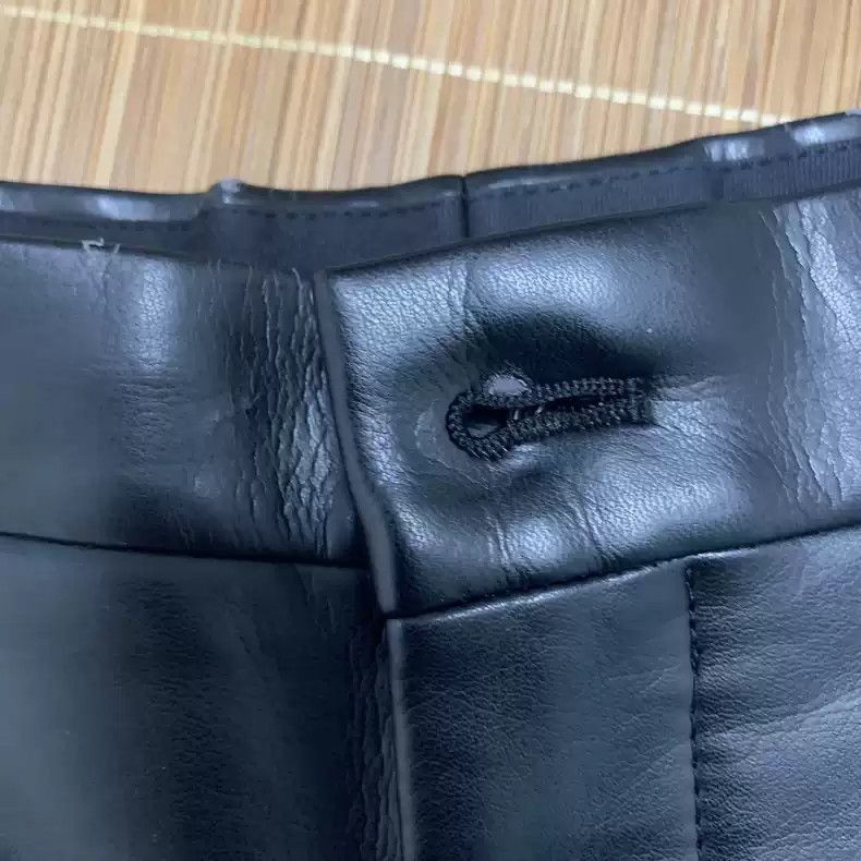 Comme des Garcons comme des garcons faux leather glossy shorts-2505 Size US 27 - 8 Thumbnail