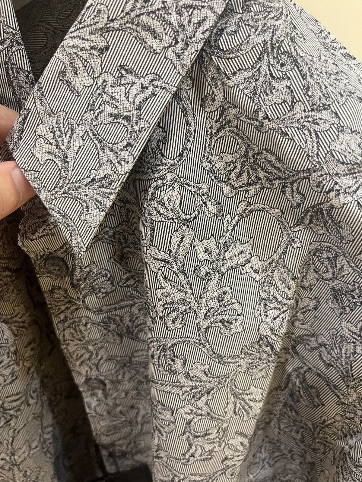 Versace Baroque print shirt collar size40 Size US M / EU 48-50 / 2 - 8 Thumbnail