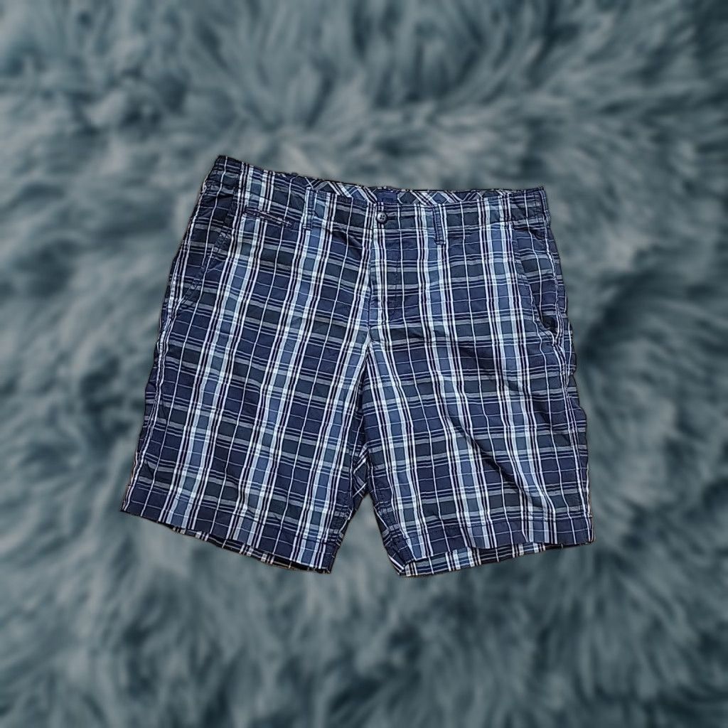 Gap Gap Shorts Mens Blue Plaid 36" X 10" Cotton/ Nylon Blend Bermuda Beach Bum EUC Size US 36 / EU 52 - 1 Thumbnail