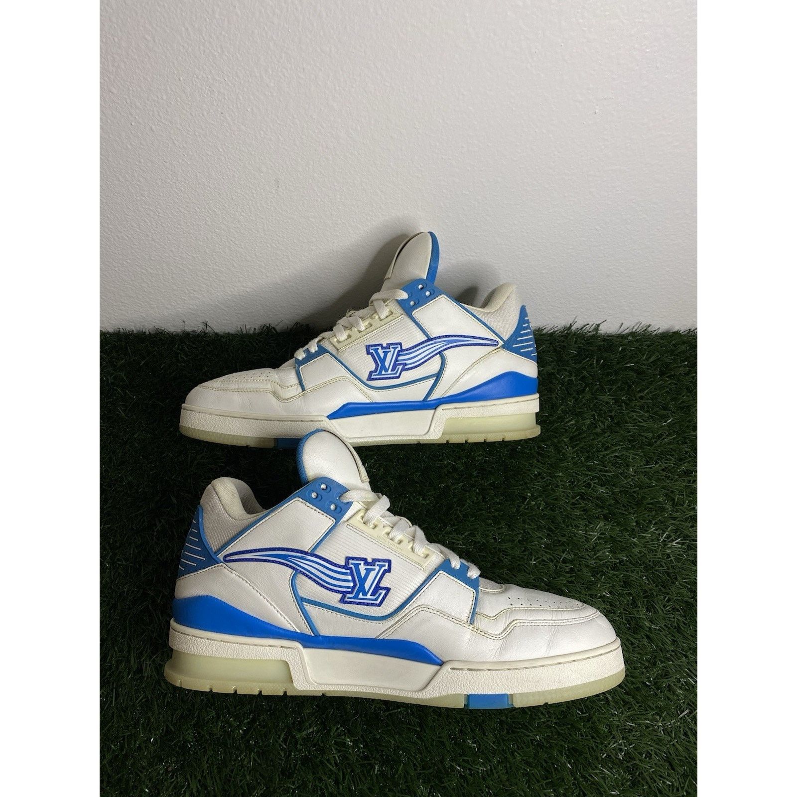Louis Vuitton Louis Vuitton Trainer “AZUR” | Size 9 LV Size US 10 / EU 43 - 3 Thumbnail