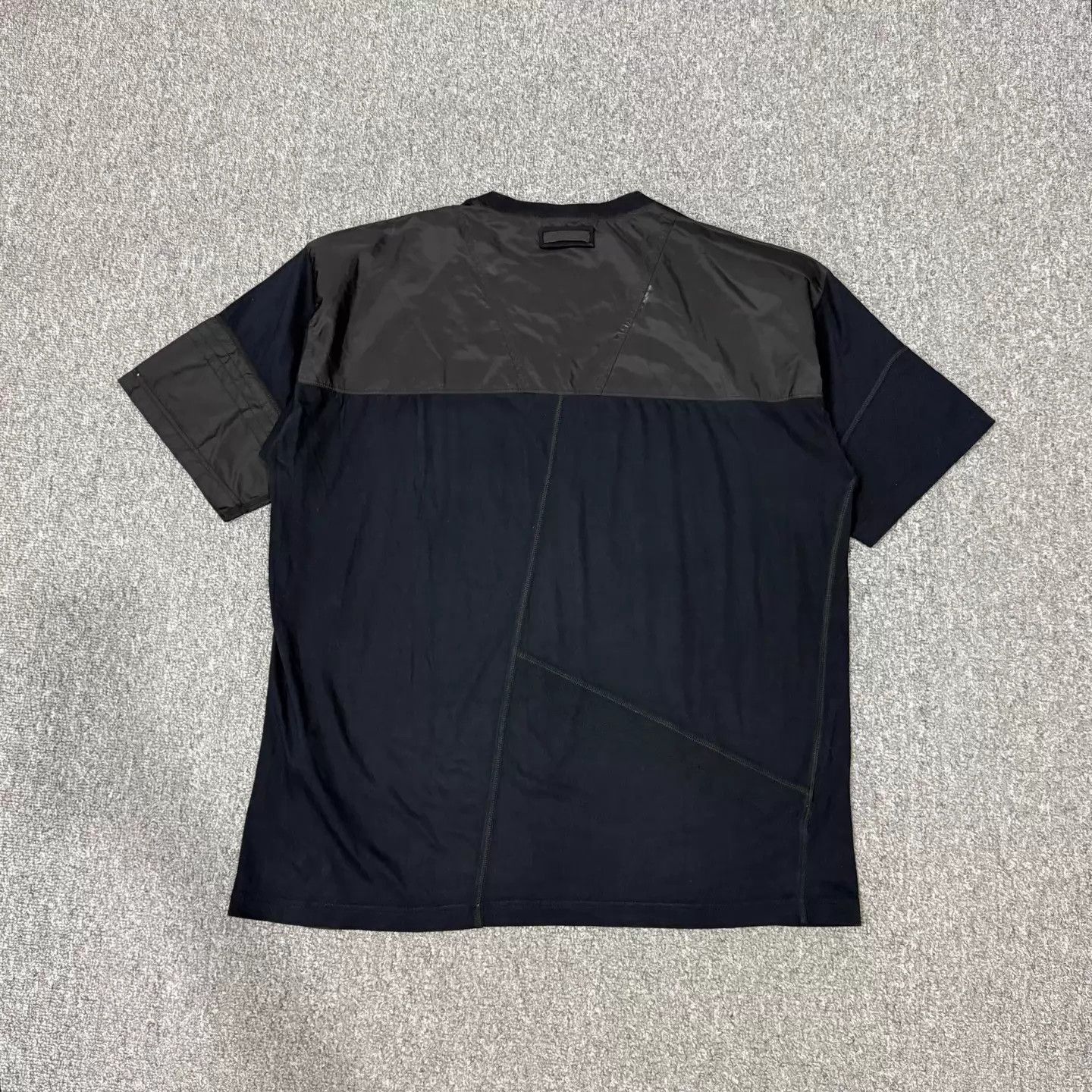 Prada Prada Color Blocked Nylon Short Sleeve XL 9/10 Size US XL / EU 56 / 4 - 2 Thumbnail