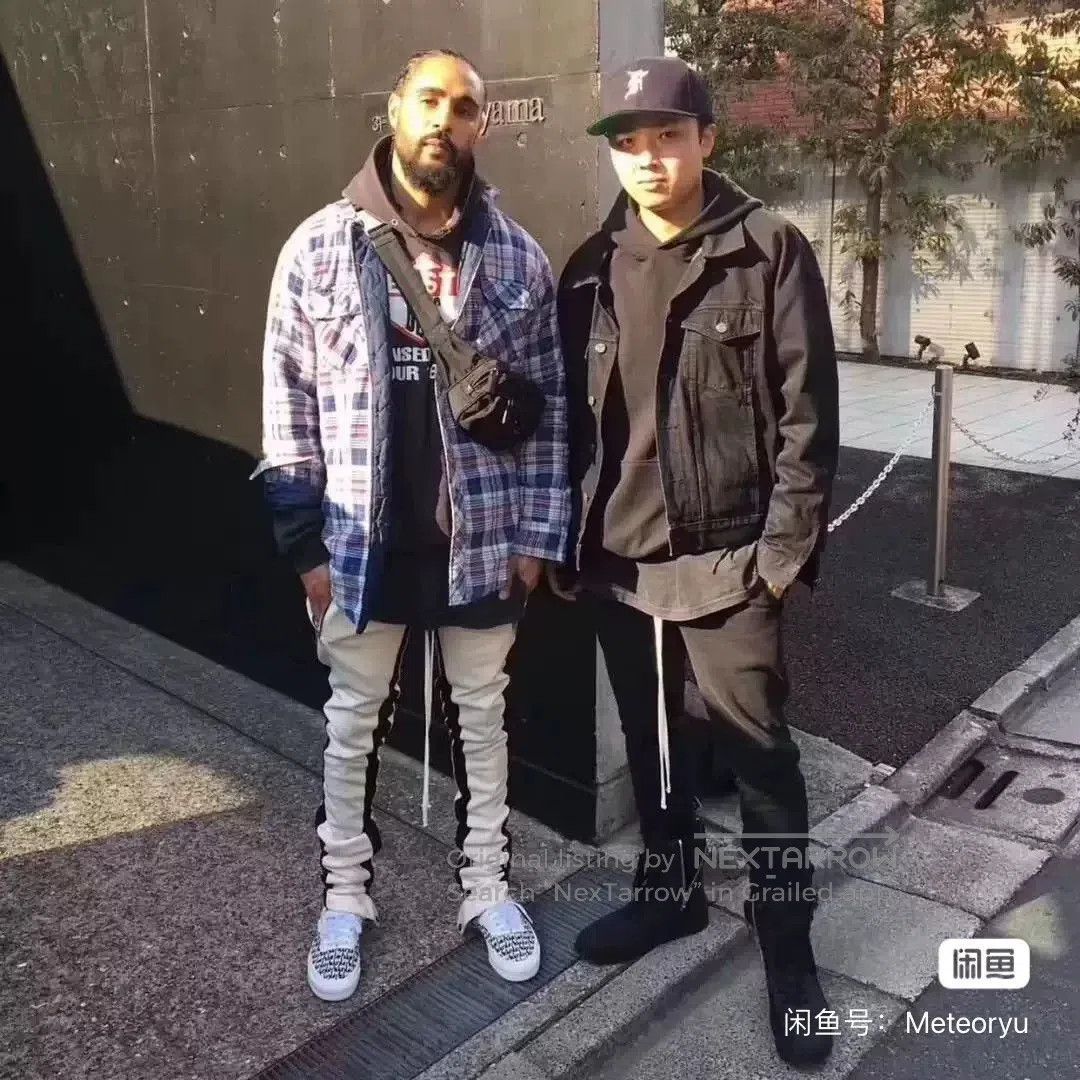 Fear of God fear of god drawstring pants in beige. Size US 44 / EU 60 - 1 Thumbnail