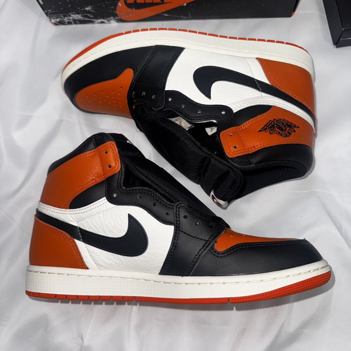 Jordan Brand Air Jordan 1 Retro High OG 'Shattered Backboard' 2025 Size US 10 / EU 43 - 3 Thumbnail