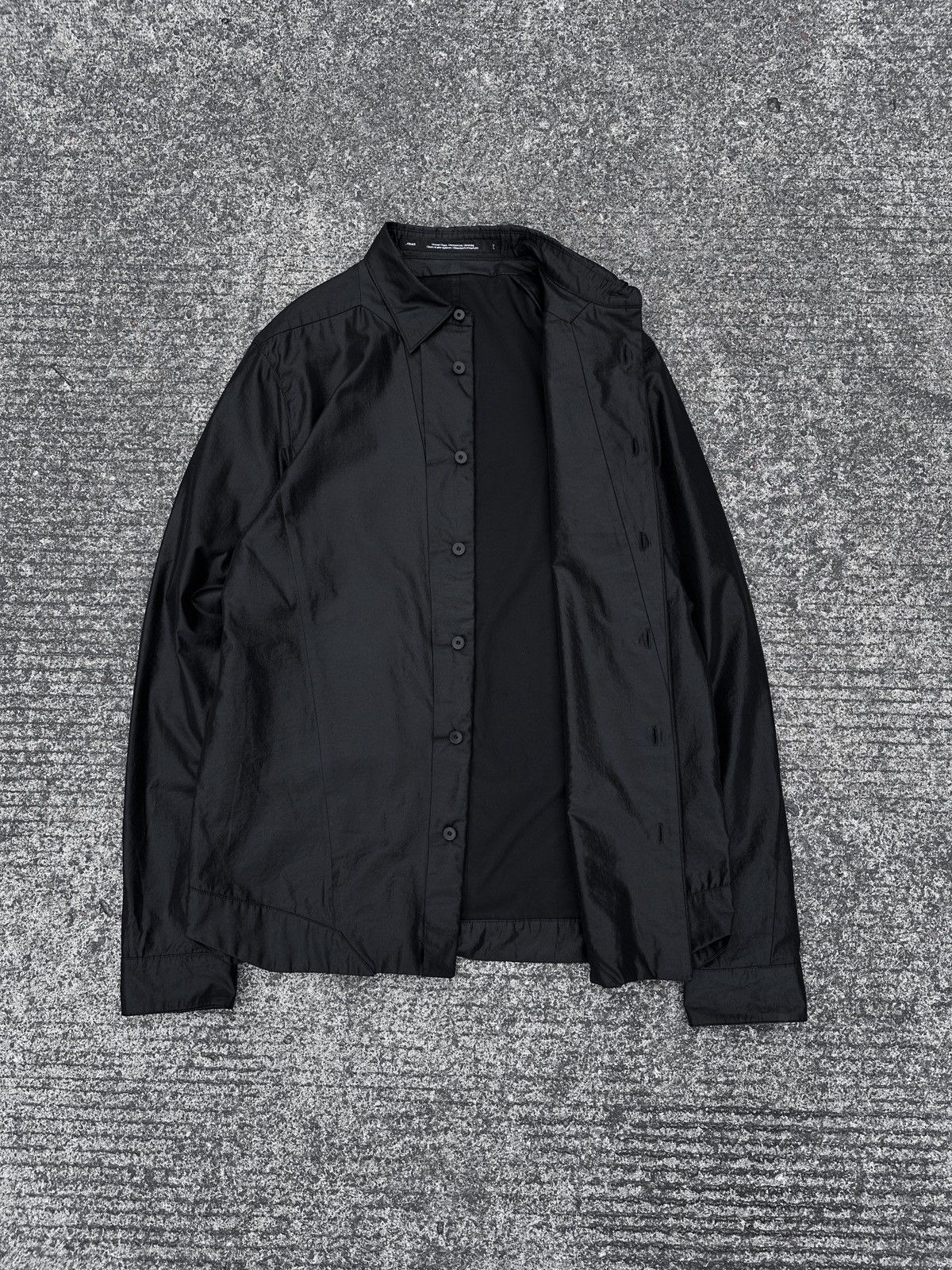 Julius JULIUS SS23 [gallu;] Black Coated Seamed Shirt Size US L / EU 52-54 / 3 - 10 Thumbnail