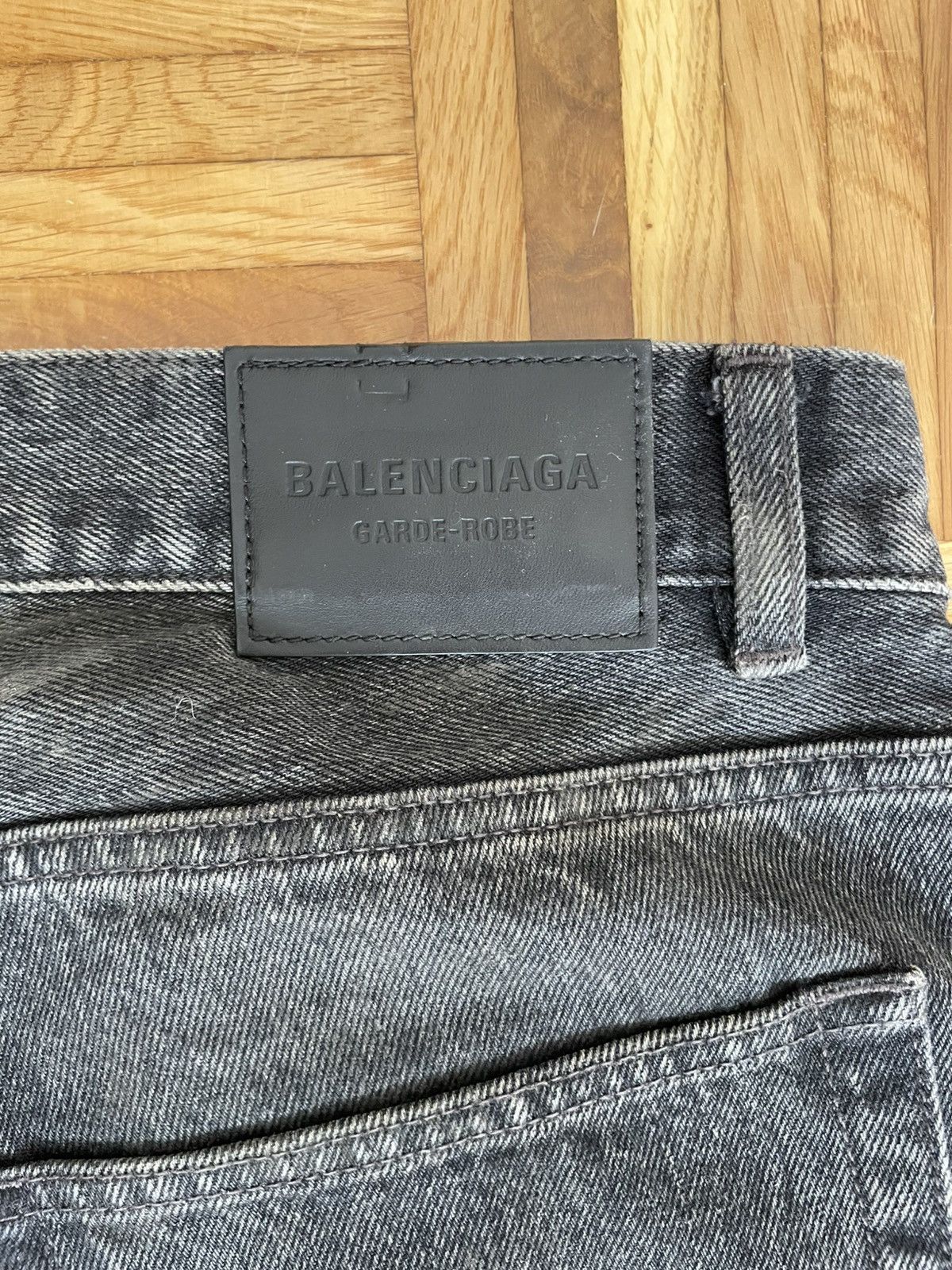 Balenciaga Balenciaga Flared Jeans Garde-Robe (29) Size US 29 - 8 Thumbnail