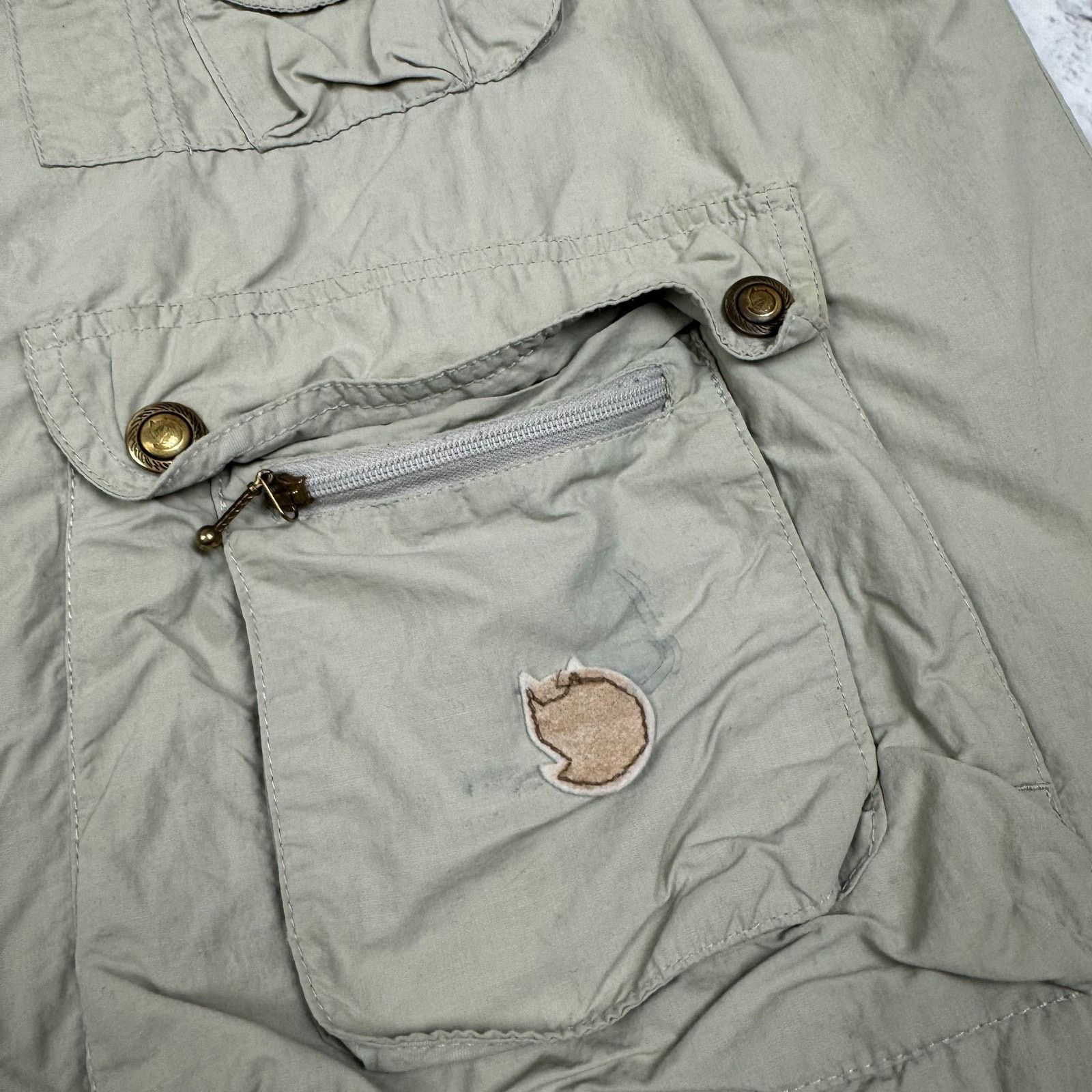 Fjallraven Fjallraven Men's beige Snap Button Multi Pockets Hiking Vest Size US L / EU 52-54 / 3 - 8 Thumbnail