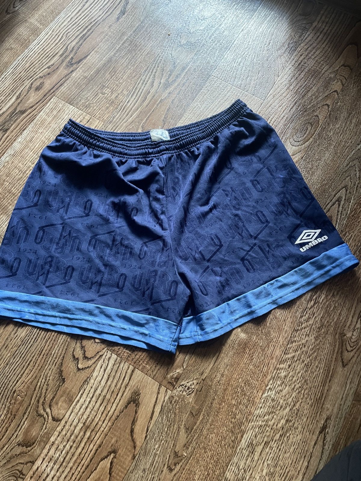 Umbro Mens vintage Umbro shorts soccer rare streetwear y2k Size US 34 / EU 50 - 4 Thumbnail