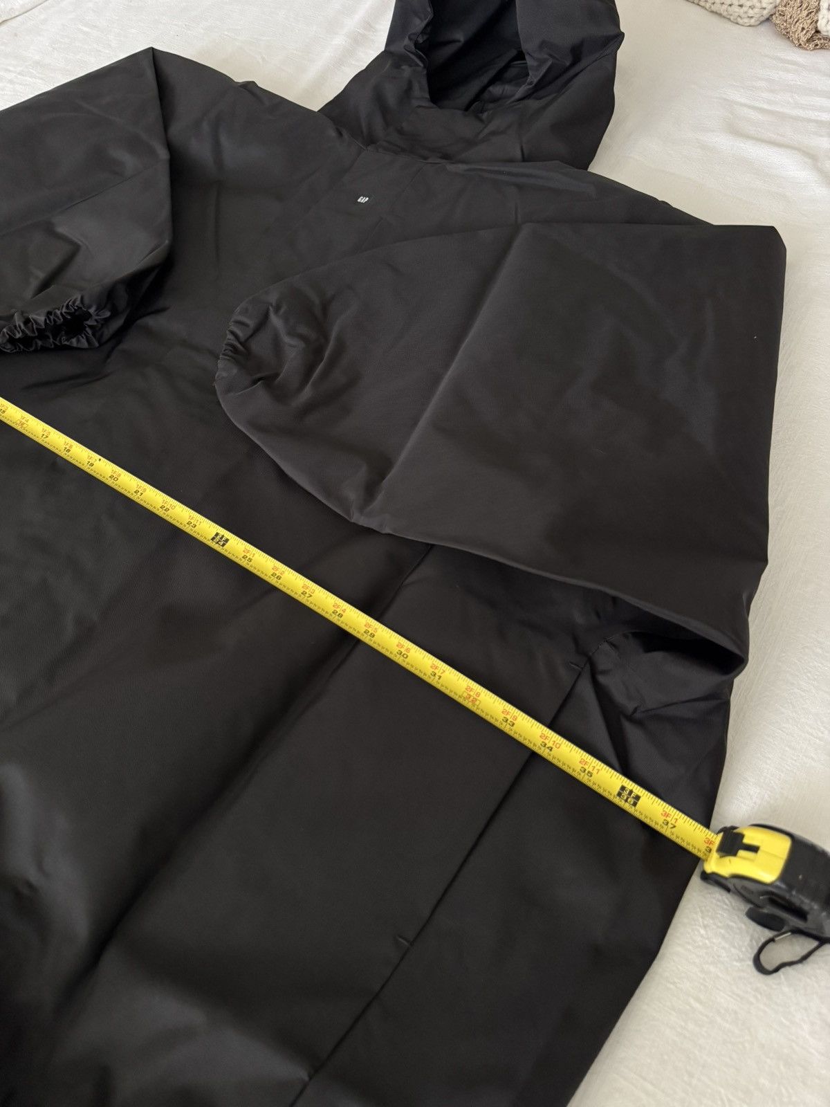 Balenciaga × Gap × Yeezy Yeezy Gap T Cut Parka Size US S / EU 44-46 / 1 - 15 Thumbnail