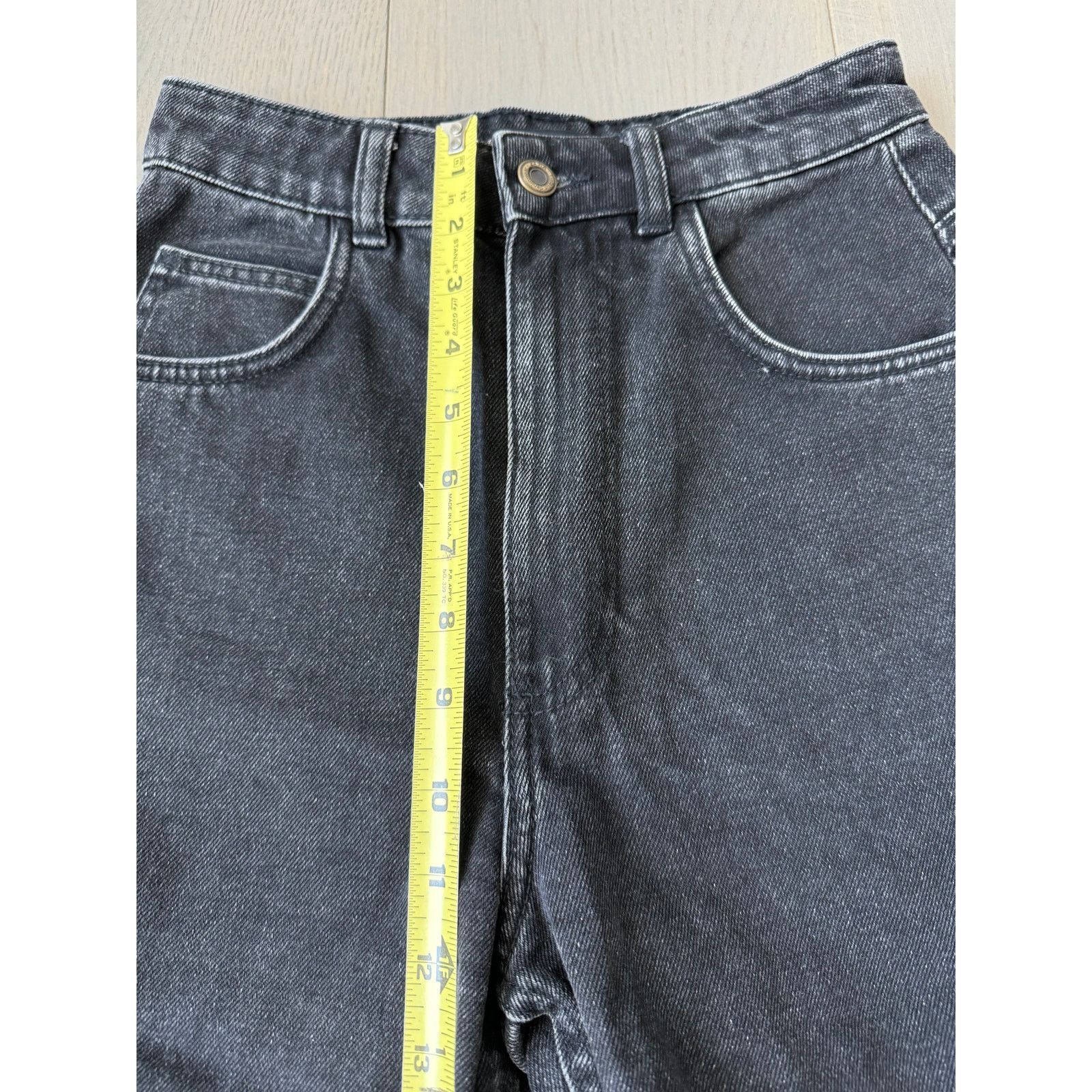 Zara Zara High Waisted Vintage Washed Black Denim Shorts Size 24" / US 00 / IT 34 - 5 Thumbnail