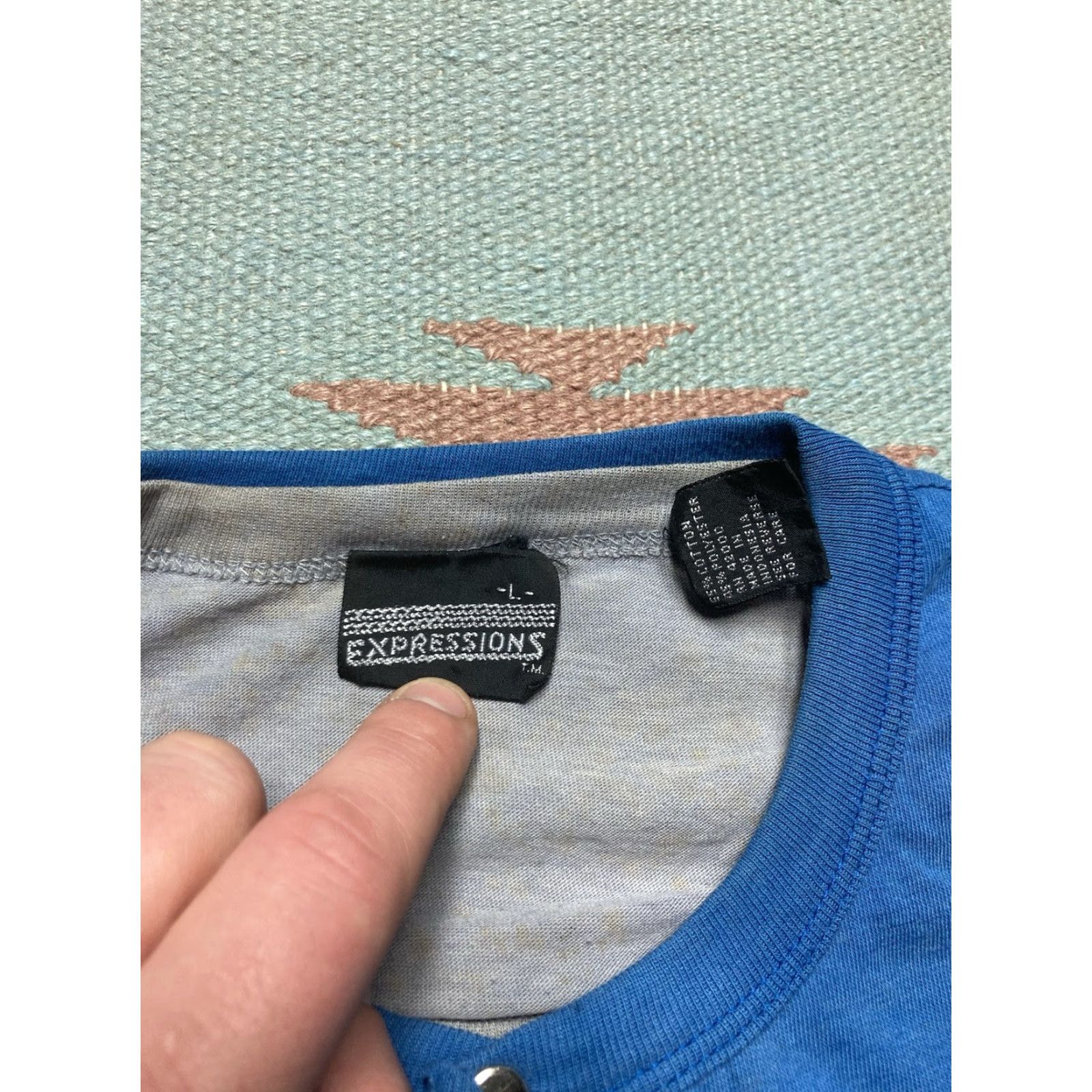 Vintage VINTAGE 70s 80s T-Shirt Henley Gray Blue Adult Large Boxy Mens Size US L / EU 52-54 / 3 - 6 Thumbnail