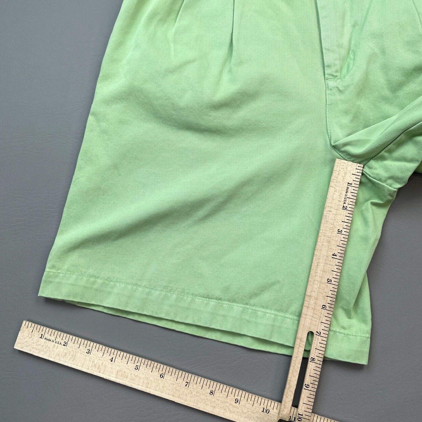 Vineyard Vines Vineyard Vines Shorts Mens Size 32 Green Chino Club Flat Front Casual Preppy Size US 32 / EU 48 - 2 Thumbnail