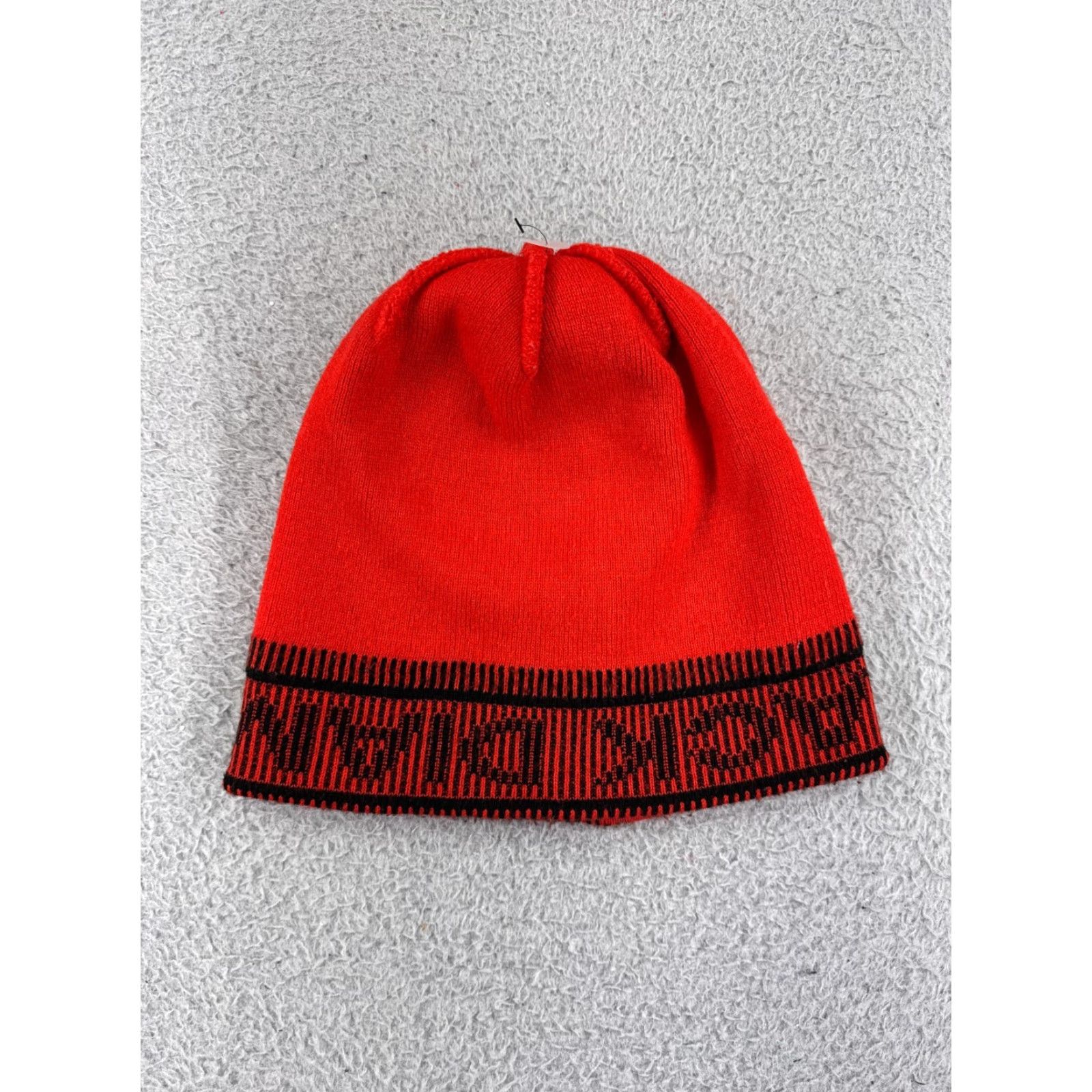 Black Diamond VINTAGE Black Diamond Beanie Hat Adult One Size Red Black Pom Knit 100% Acrylic Ski Size ONE SIZE - 3 Thumbnail