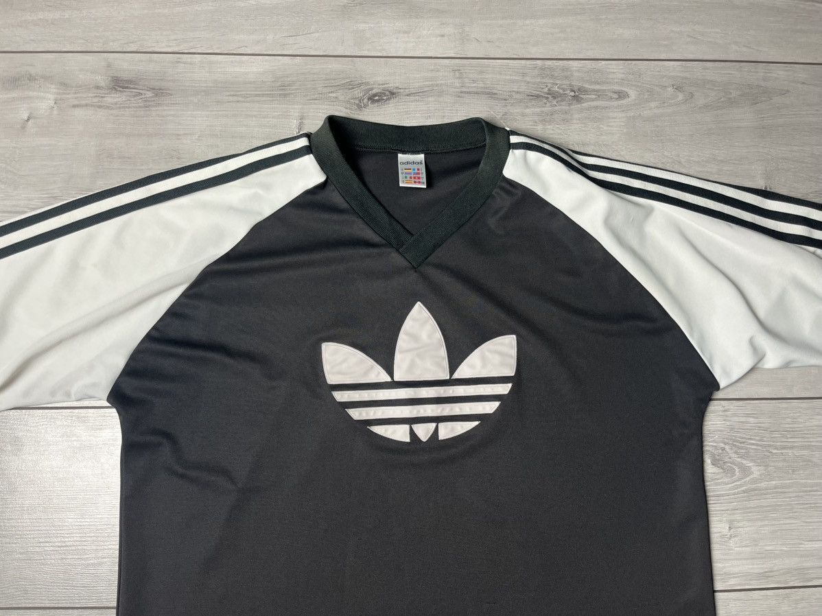 Adidas Vintage Adidas Trefoil Logo Jersey size Large Size US L / EU 52-54 / 3 - 3 Thumbnail