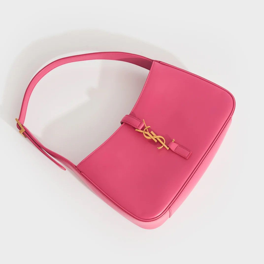 Saint Laurent 5 a 7 Bag in smooth leather