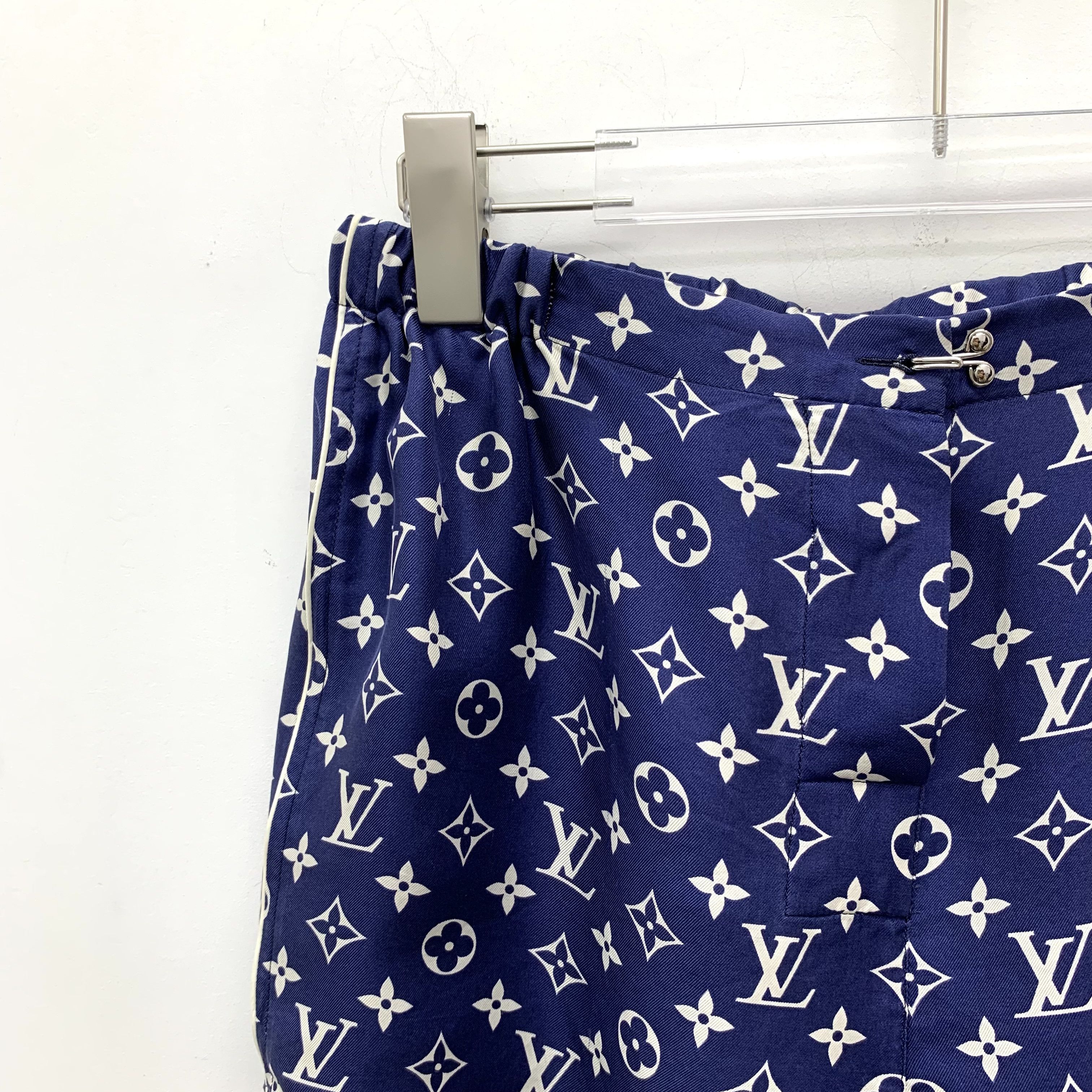 Louis Vuitton Louis Vuitton Monogram Print Shorts Blue (38) Size 26" / US 2 / IT 38 - 3 Thumbnail