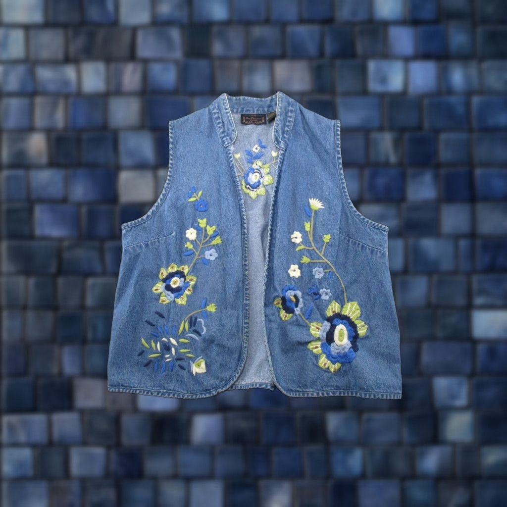Denime VTG New Directions Denim Vest Open Front Embroidered Floral 1X Garden 90s Womens Size XL / US 12-14 / IT 48-50 - 1 Thumbnail