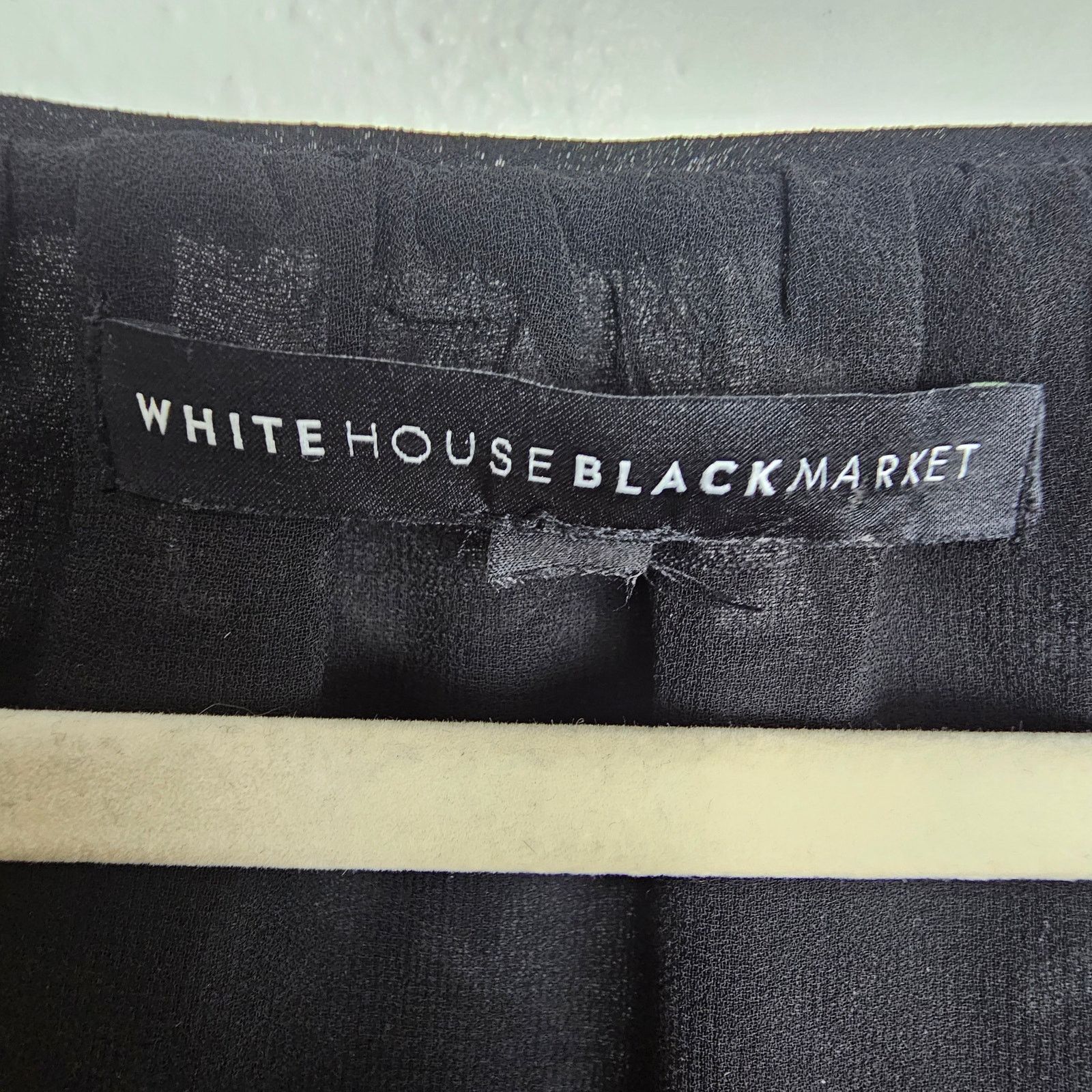 White House Black Market White House Black Market Womens Velvet Burnout Top Sz 6 Size M / US 6-8 / IT 42-44 - 8 Thumbnail