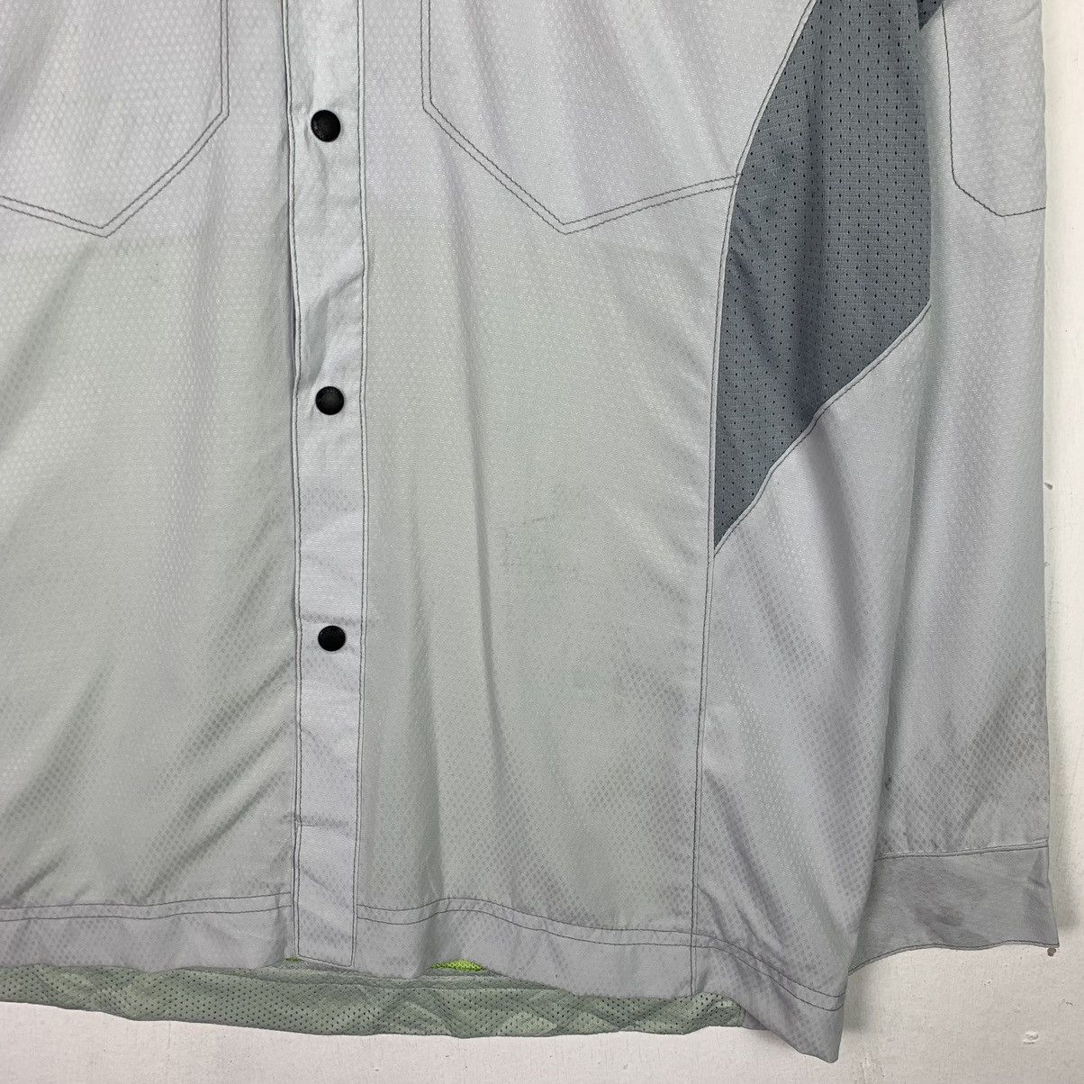 Japanese Brand Vintage Ice Assist Windbreaker Jacket Size US L / EU 52-54 / 3 - 5 Thumbnail