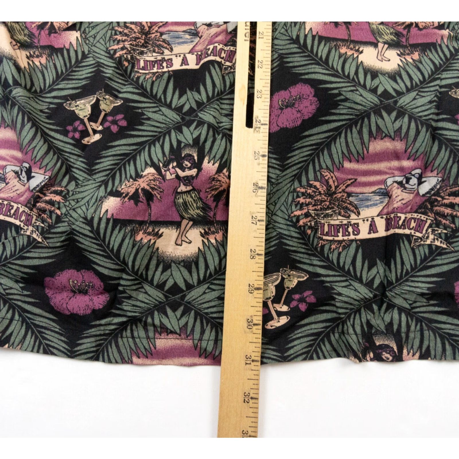 Big Dogs VINTAGE Big Dogs Hawaiian Button Down Shirt Adult XLarge Black Rayon Short Sleeve Mens Size US XL / EU 56 / 4 - 8 Thumbnail