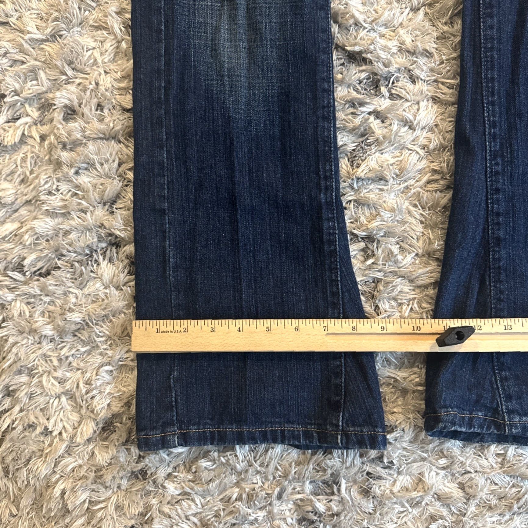 Levi's VINTAGE Levi's Jeans Blue Denim Women 7 Regular 31x30 Flared Y2K HTF Rare Distressed 00’s Size 28" / US 6 / IT 42 - 7 Thumbnail