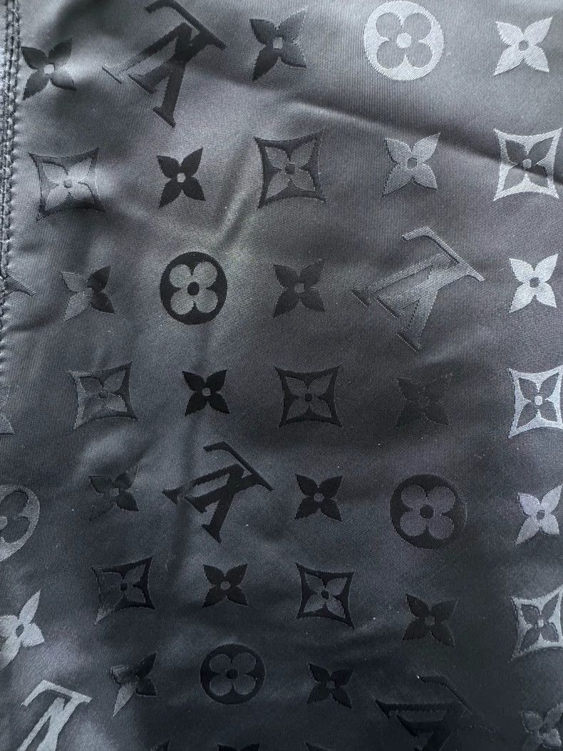Louis Vuitton Louis Vuitton Dark full print reversible assault jacket Size US M / EU 48-50 / 2 - 5 Thumbnail